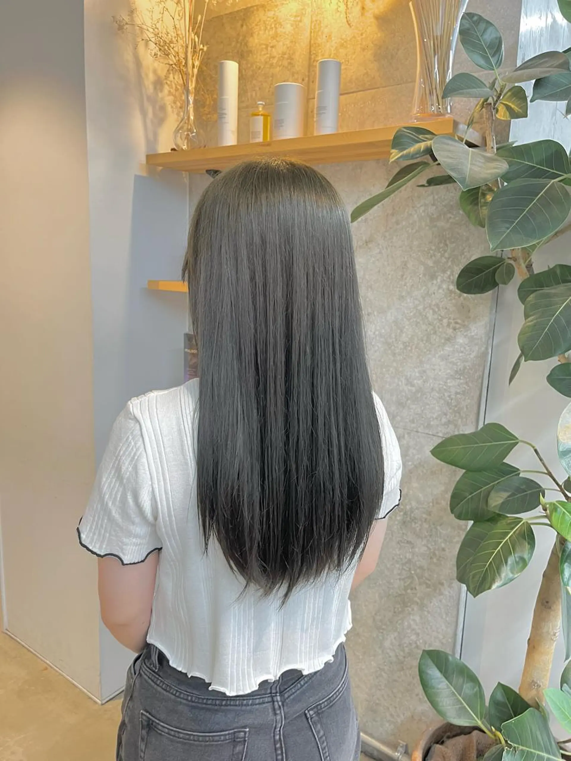 セミロング カラー カット ヘアカラー ハイトーンカラ ー/小川のヘアスタイル