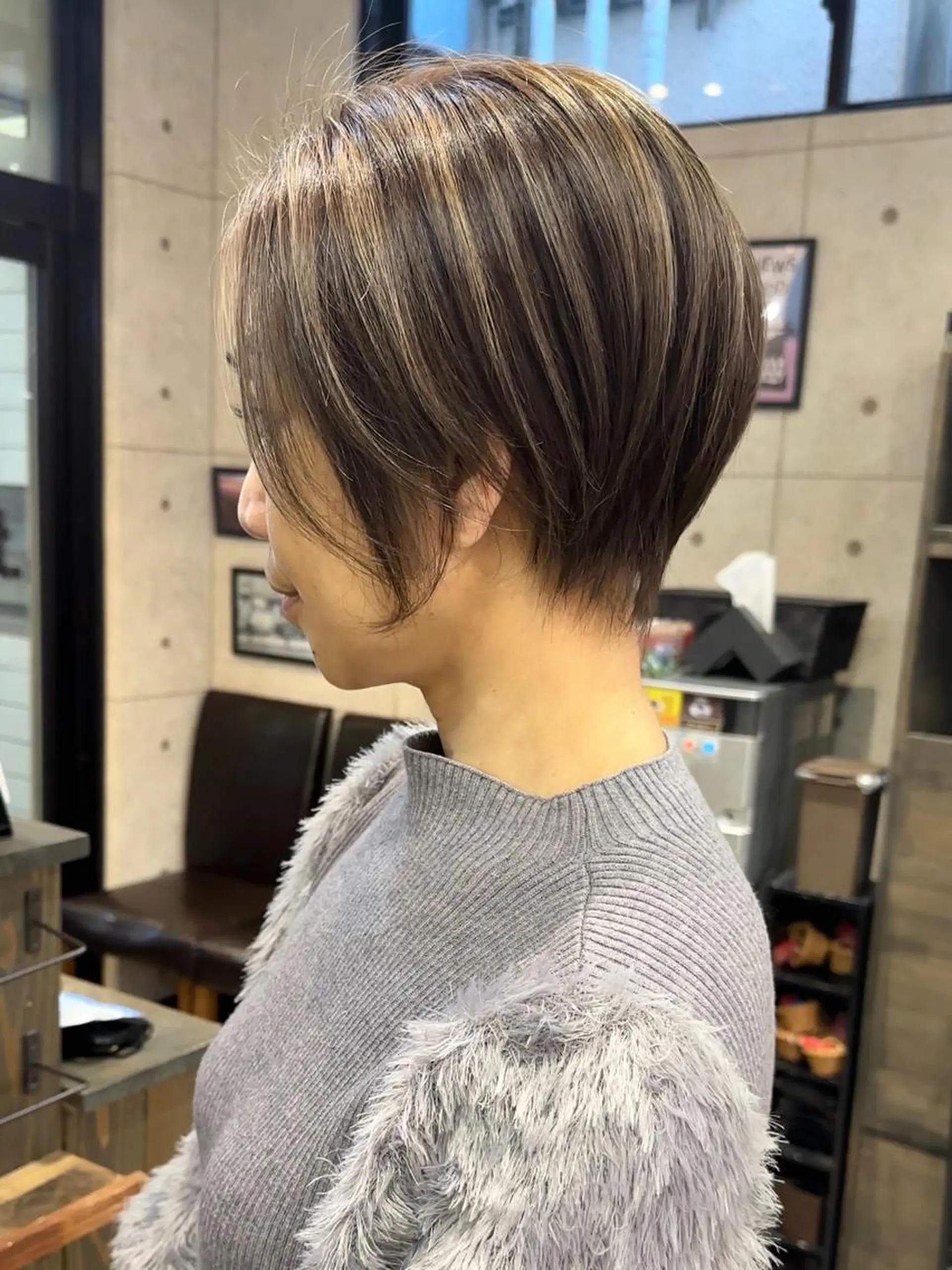 ショート カラー ハイライトカラー ハイライト 遠藤沙也加 /レイヤーカットのヘアスタイル