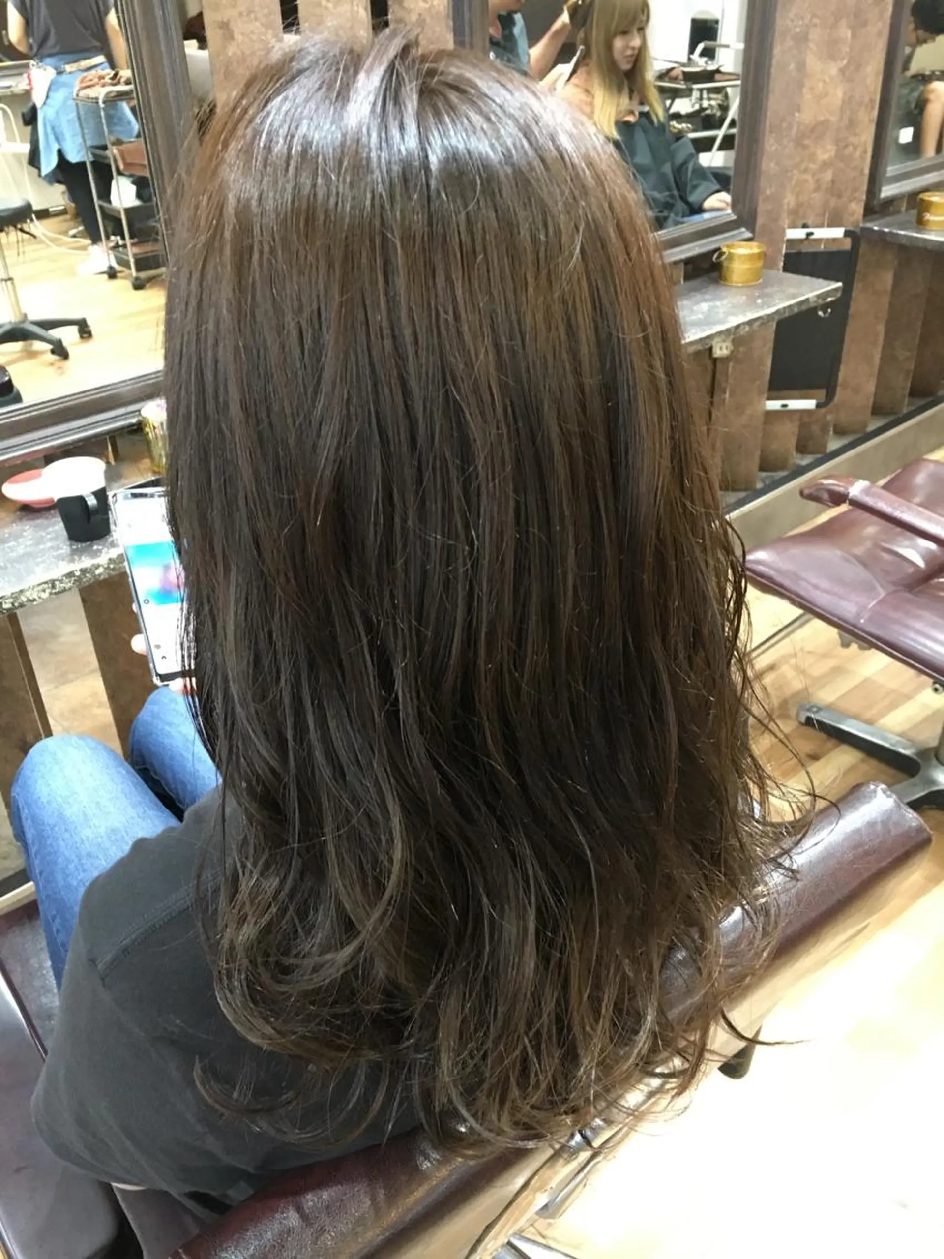 セミロング カラー 髪質改善🩵艶髪 ストレート🩵山口のヘアスタイル