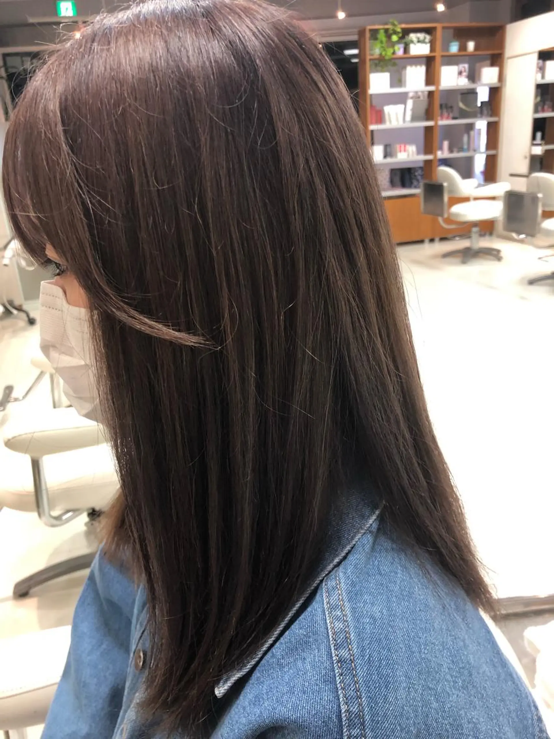 ロング ヘアカラー 阿部 美咲のヘアスタイル