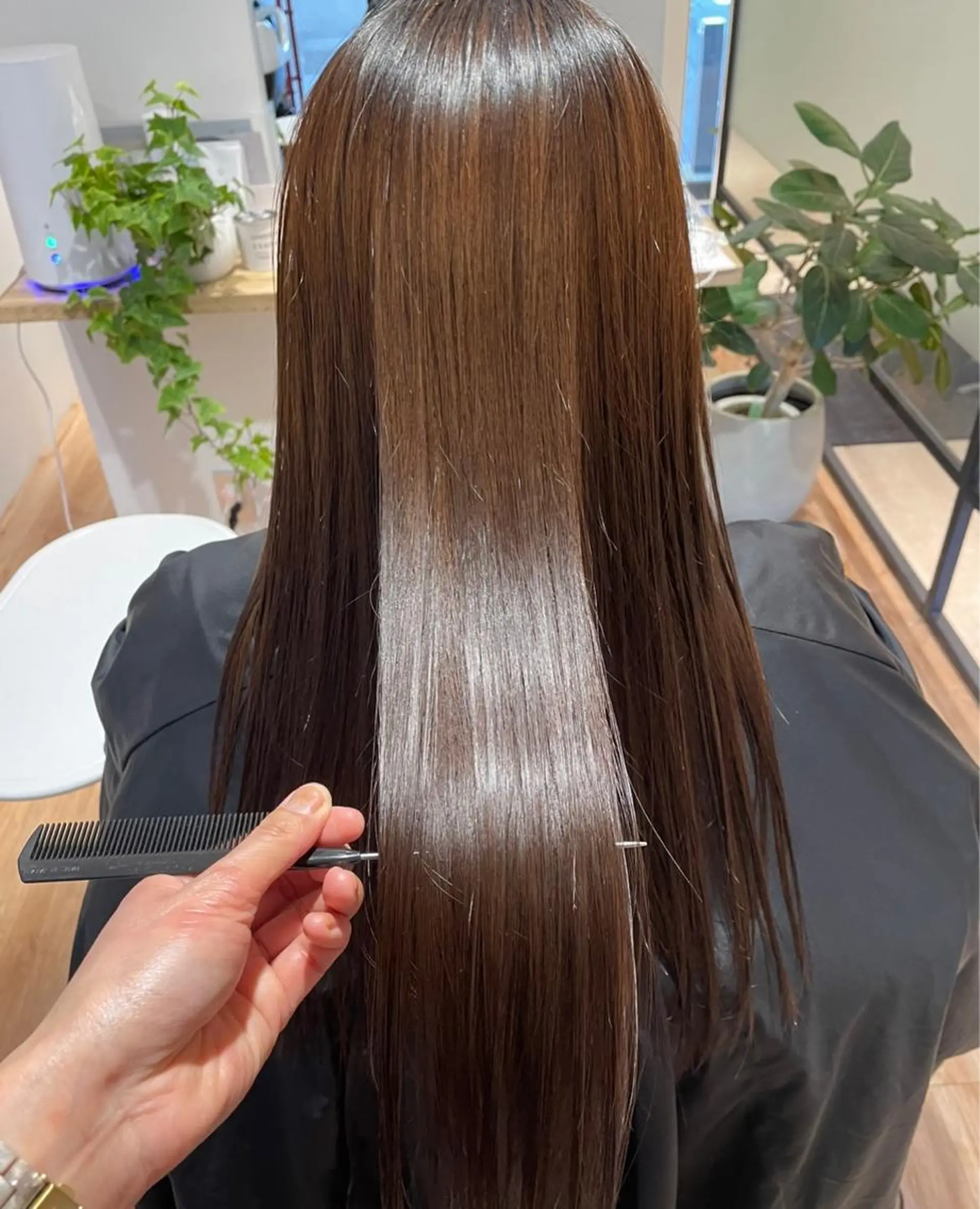 ロング 関 桃子のヘアスタイル