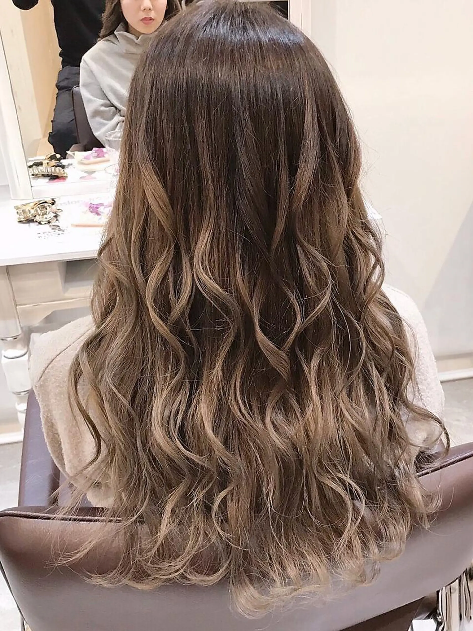 ロング カラー ヘアアレンジ Device ディバイスのヘアスタイル