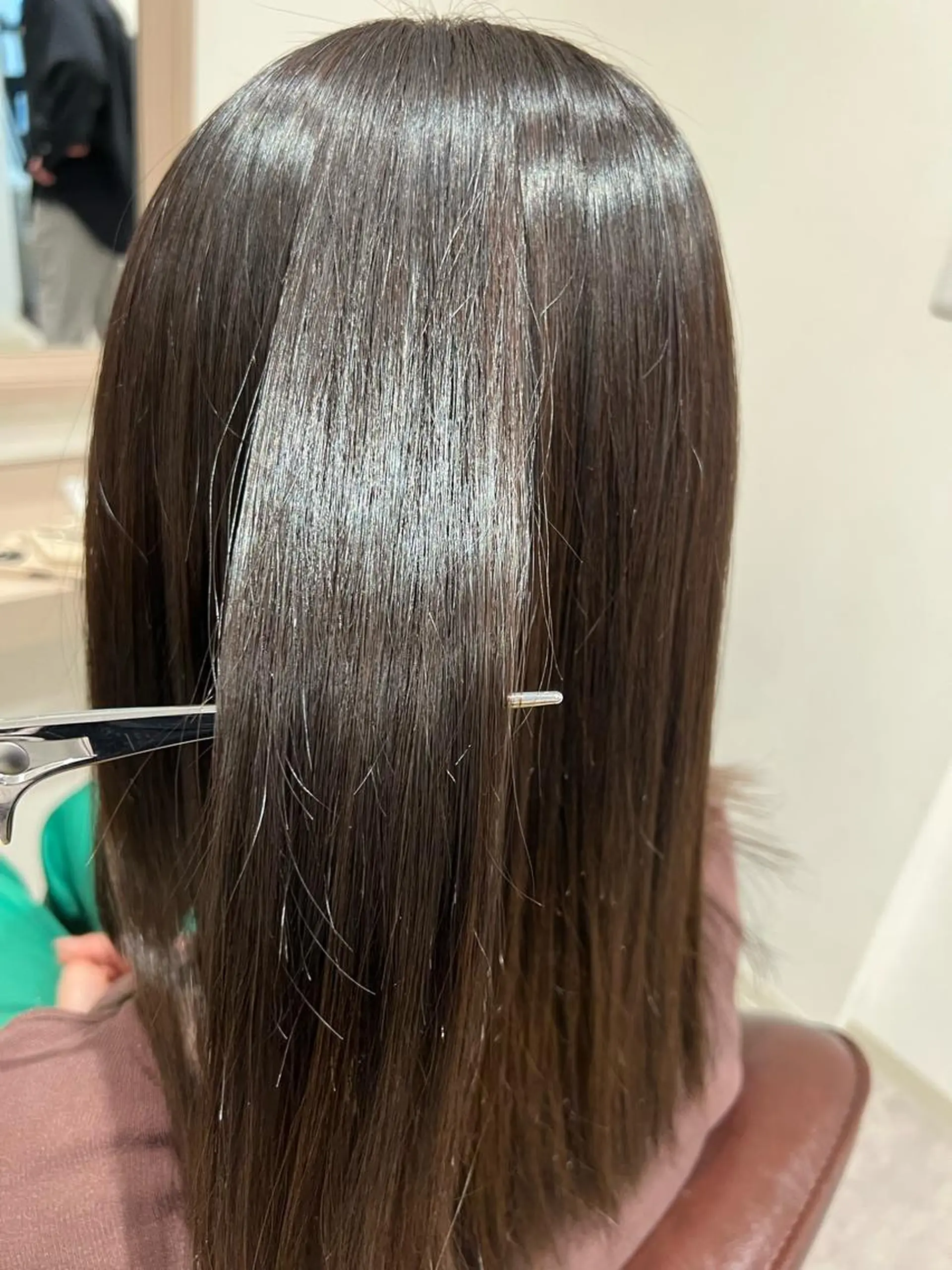 ミディアム カット ヘアカラー 縮毛矯正 井上 美春のヘアスタイル