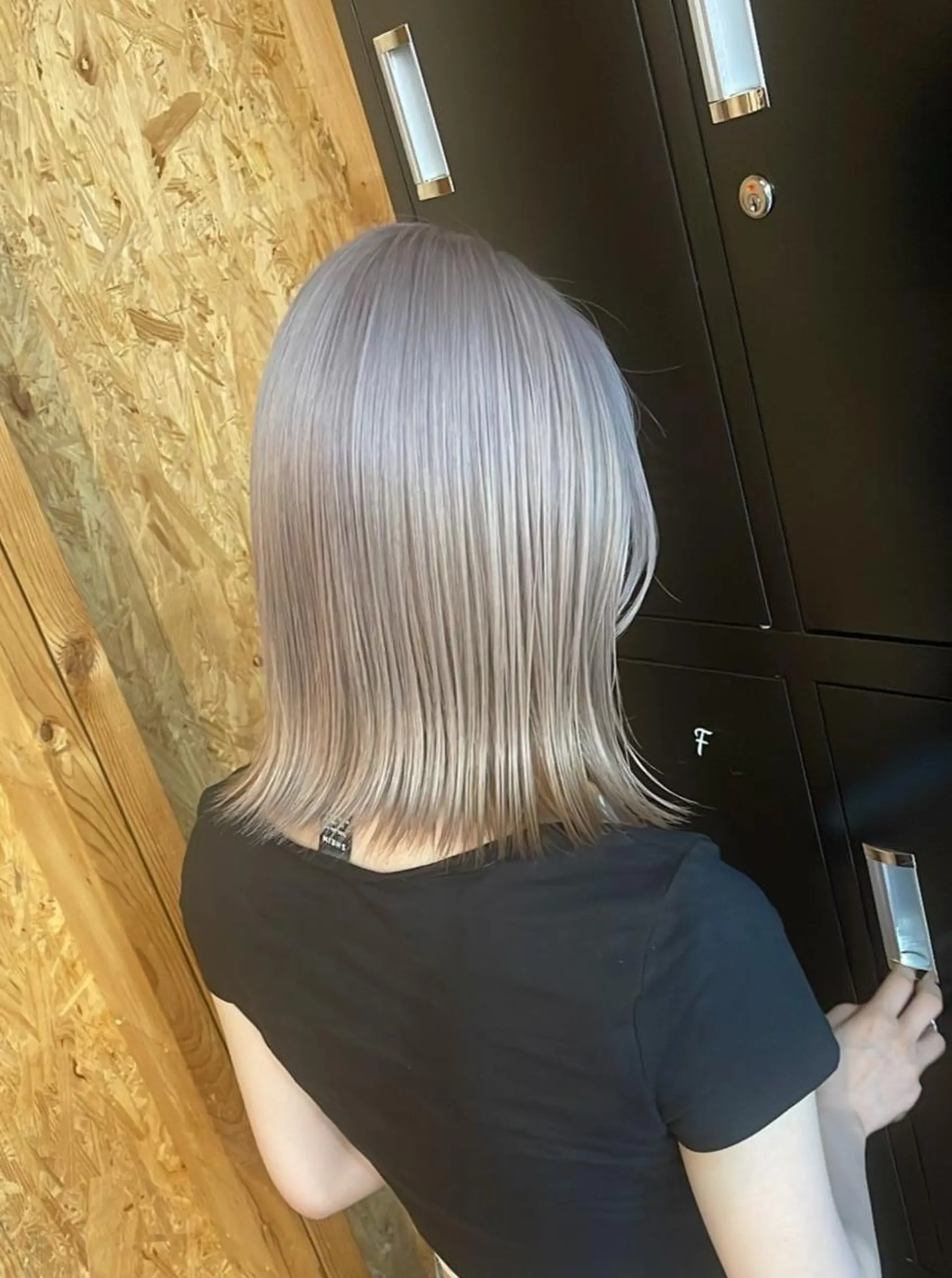 ミディアム トリートメント ☘️ハイトーンボブ ☘️初めてのボブ💫のヘアスタイル