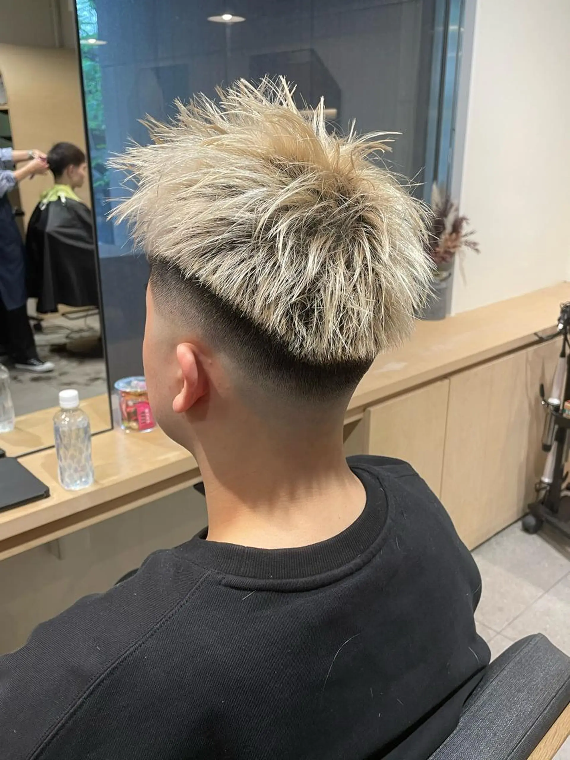 カラー メンズ Le'a所属・渋谷/フェード/ 國分 翔のヘアスタイル