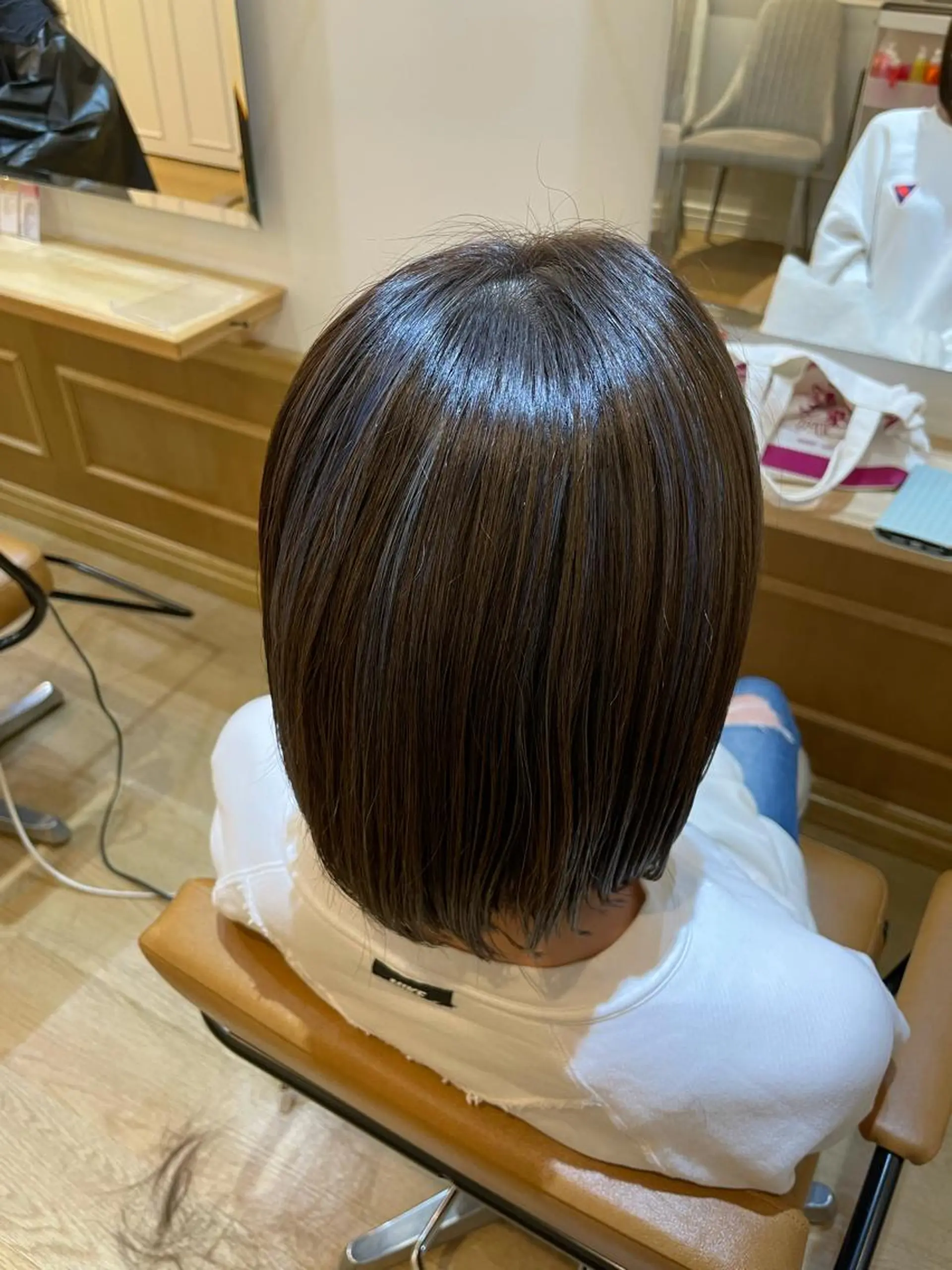 ミディアム ハイライト レイヤーカット トリートメント カット ヘアカラー トリートメント ✨シルクストレート✨ 美髪髪質改善Yukiのヘアスタイル