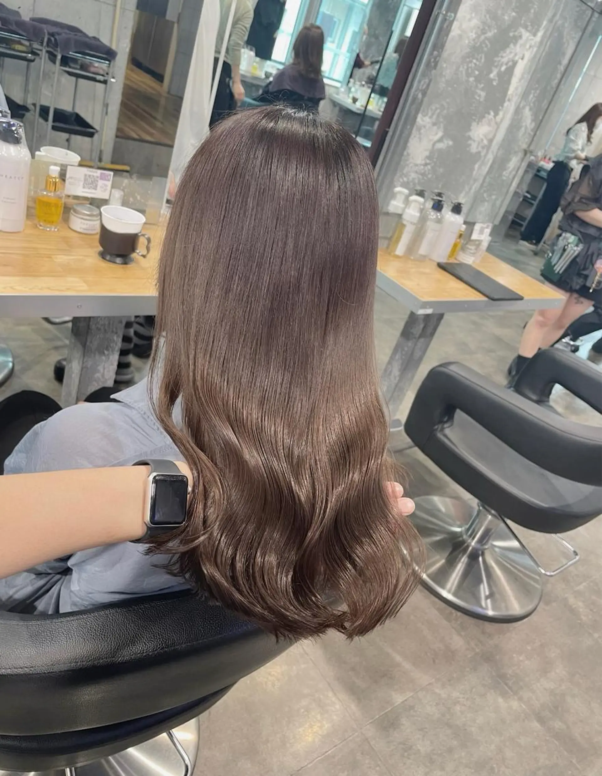 ロング カラー カット ヘアカラー トリートメント ヘッドスパ ヘアセット ベージュカラー💖 やすひろのヘアスタイル