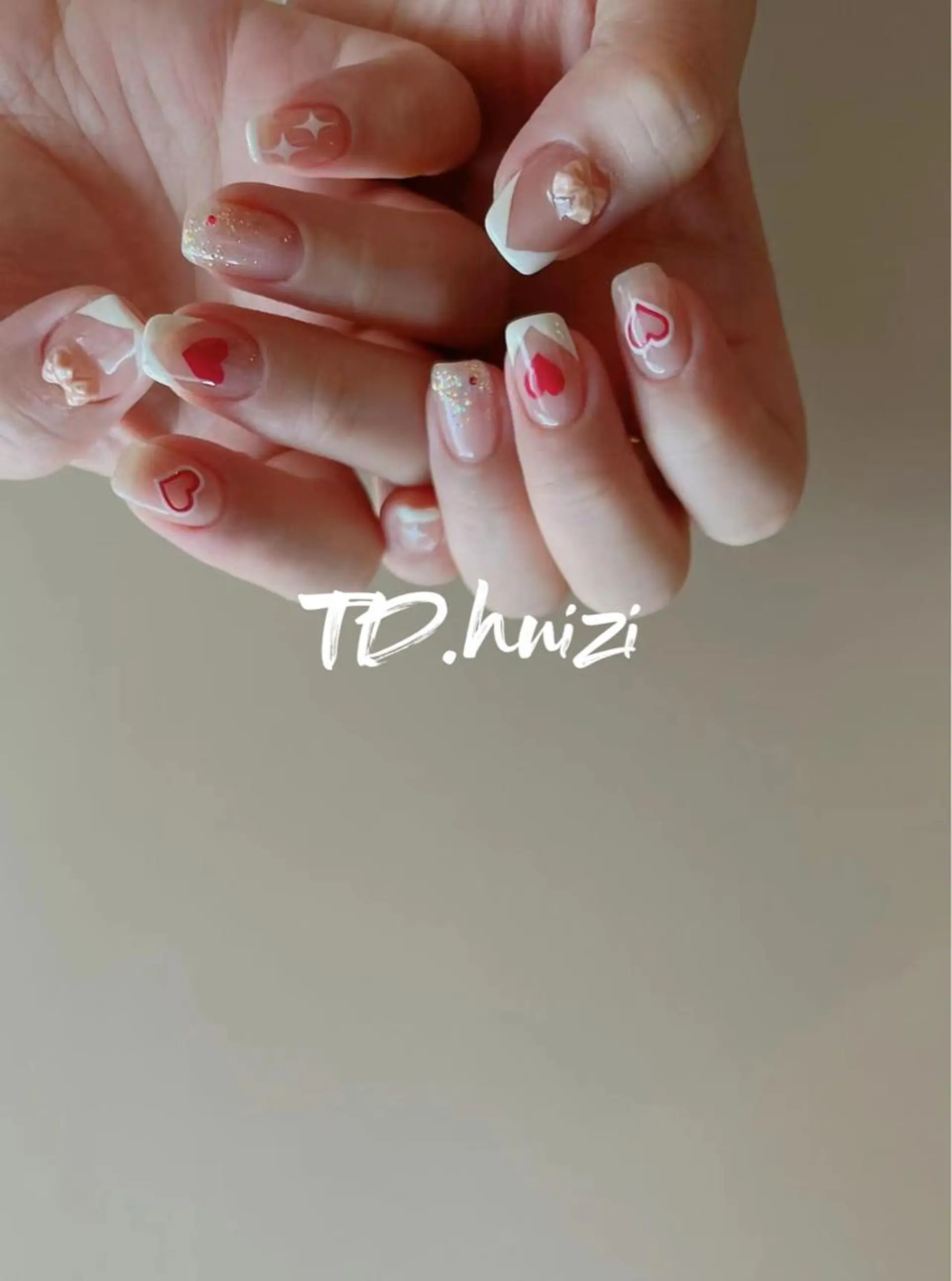 ミディアム めぐみのネイルサロン 惠のネイルデザイン