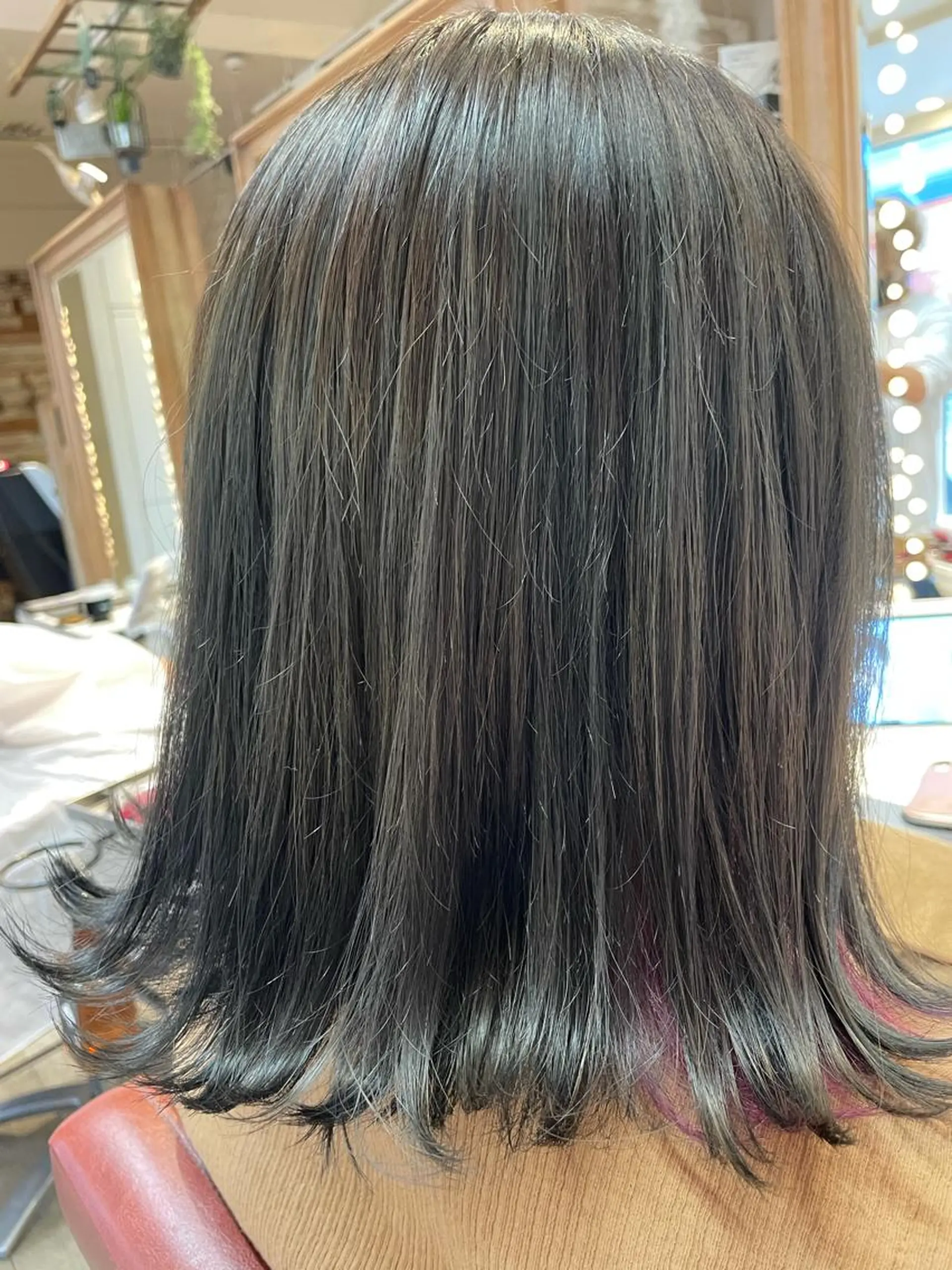 ミディアム カラー ✨横須賀髪質改善✨️ 加藤 百音のヘアスタイル