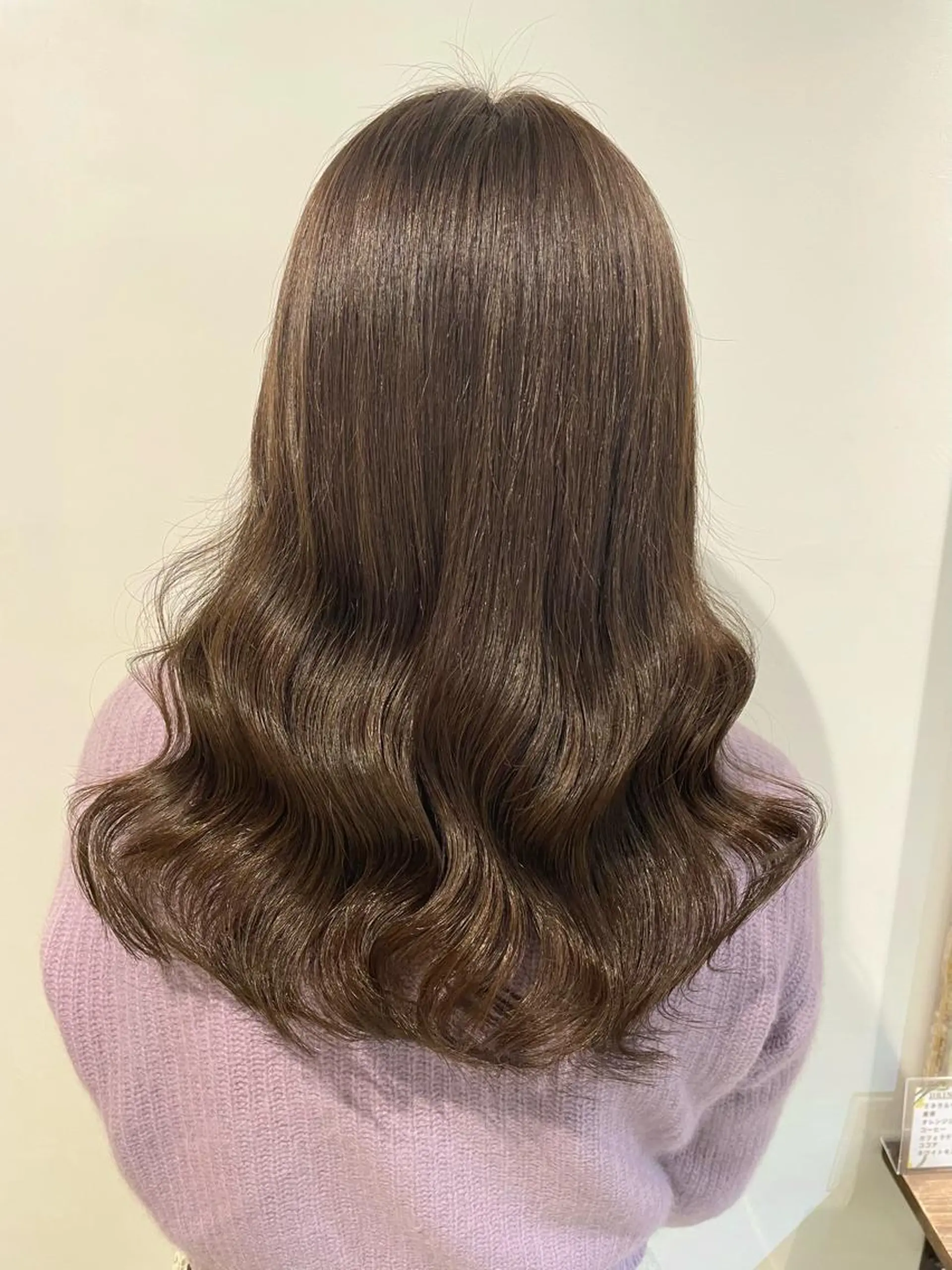 セミロング カラー ベージュカラー ブリーチ ブリーチなしカラー オリーブベージュ カット ヘアカラー トリートメント ヘアアレンジ にいた　かづしげのヘアスタイル