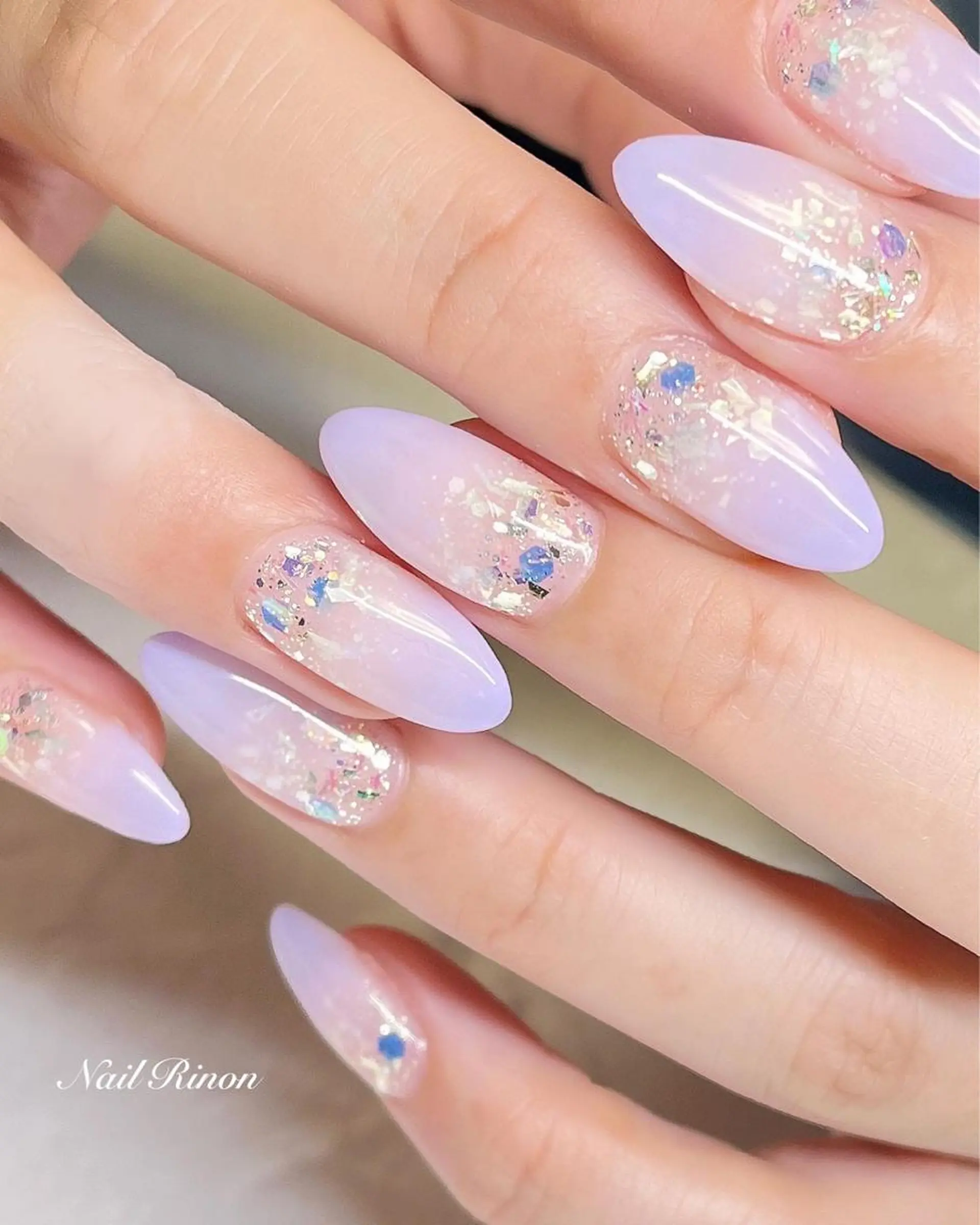 ネイル グラデーション キラキラネイル ラメ(グリッター) ラメグラデーション ハンドネイル Nail Rinonのネイルデザイン