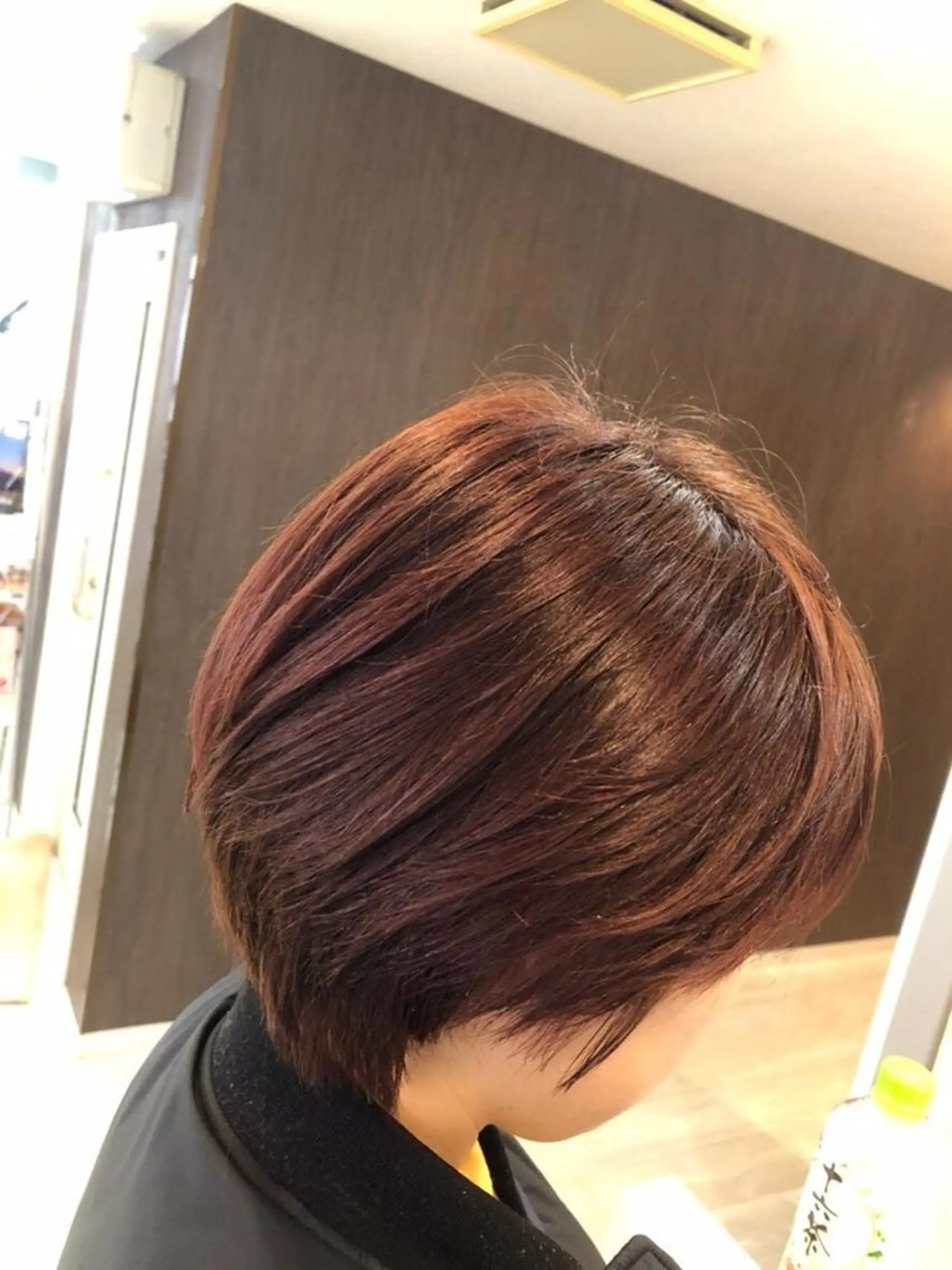 ショート カラー ベージュカラー ブリーチ デザインカラー ブリーチなしカラー ピンクカラー チーフデザイナー 西川凌史のヘアスタイル