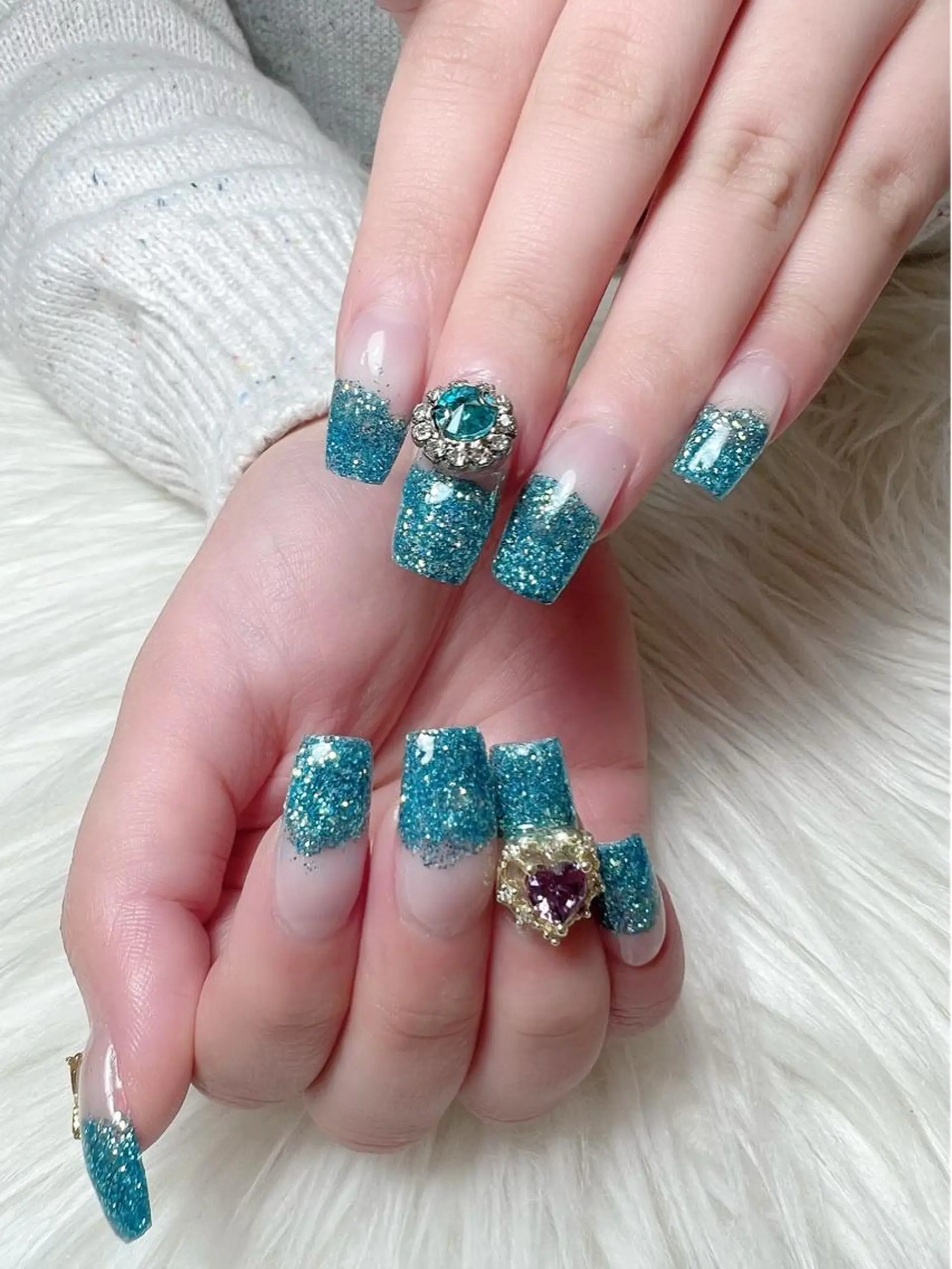 ネイル ブルー ラメ(グリッター) スカルプネイル スクエアネイル シェヌネイル JURAのネイルデザイン