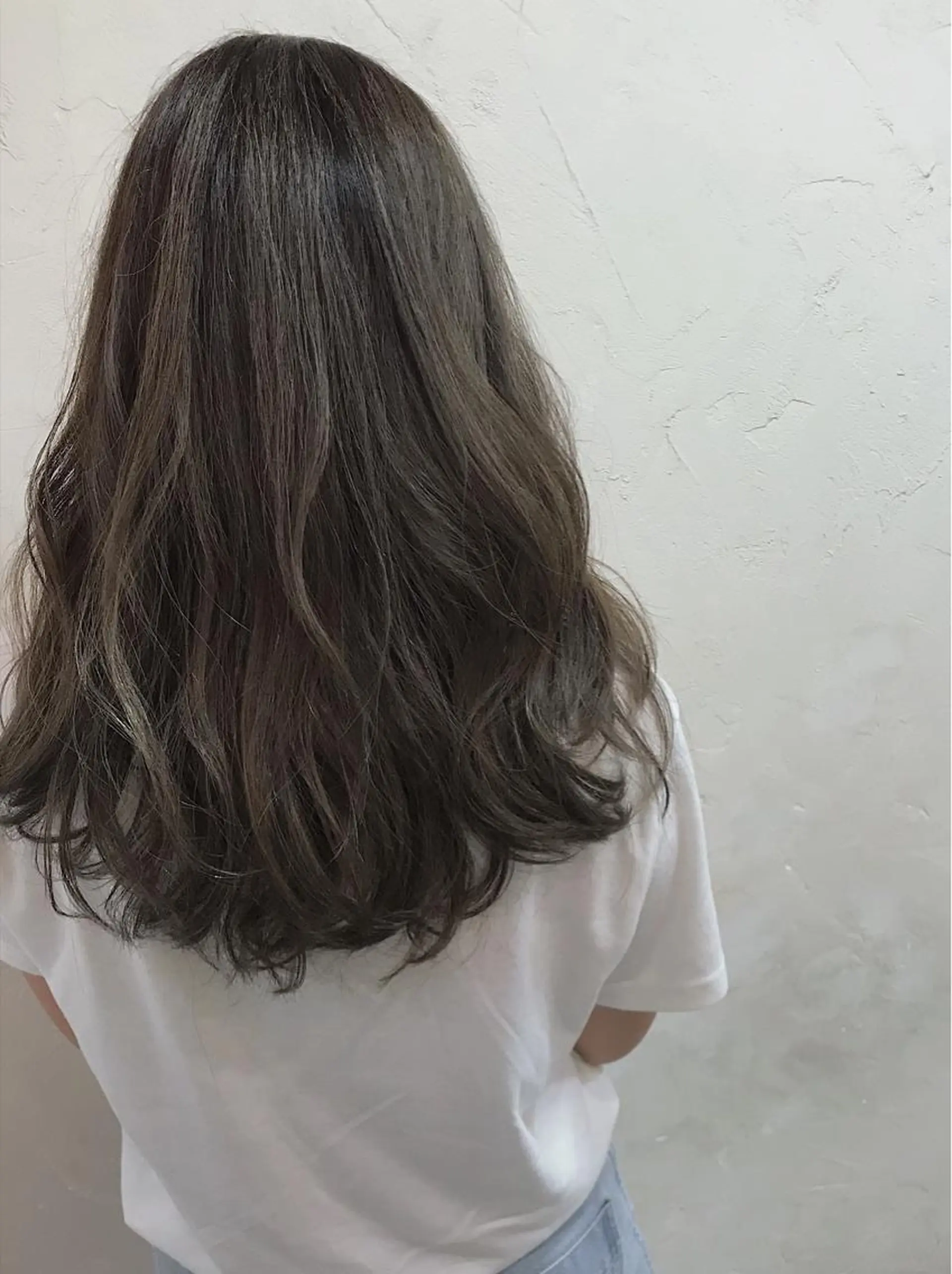ロング カラー ハイライトカラー ハイライト カット ヘアカラー トリートメント PHIDGE所属・山下 千明のヘアスタイル