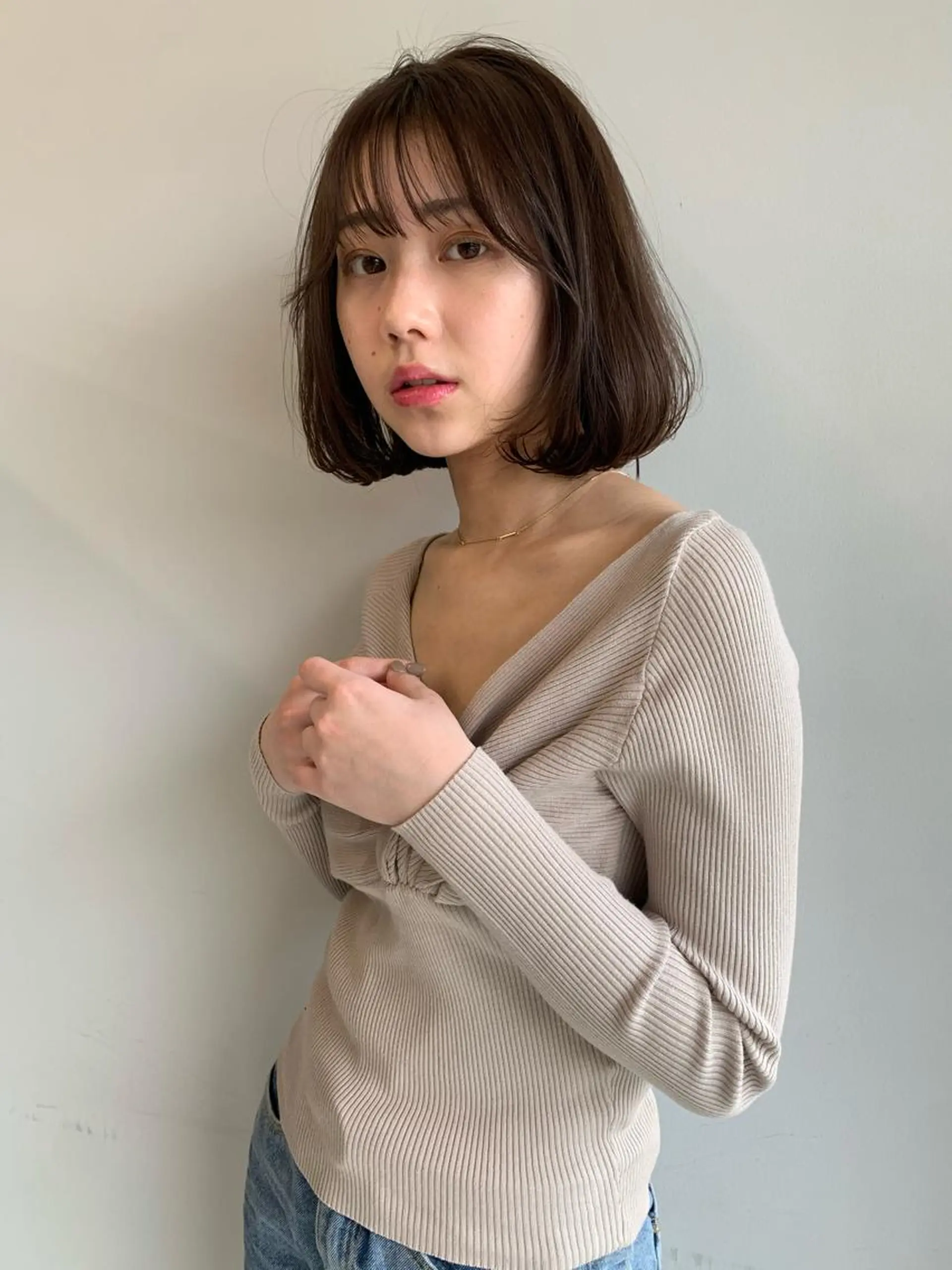 ショート カラー 透明感/オリーブ/ グレージュ/YUKAのヘアスタイル