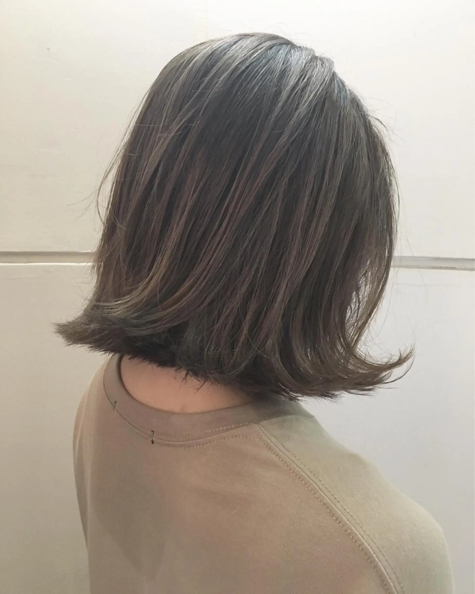 ミディアム ボブ ヘアカラー トリートメント LOVESTOIKE 堂本のヘアスタイル