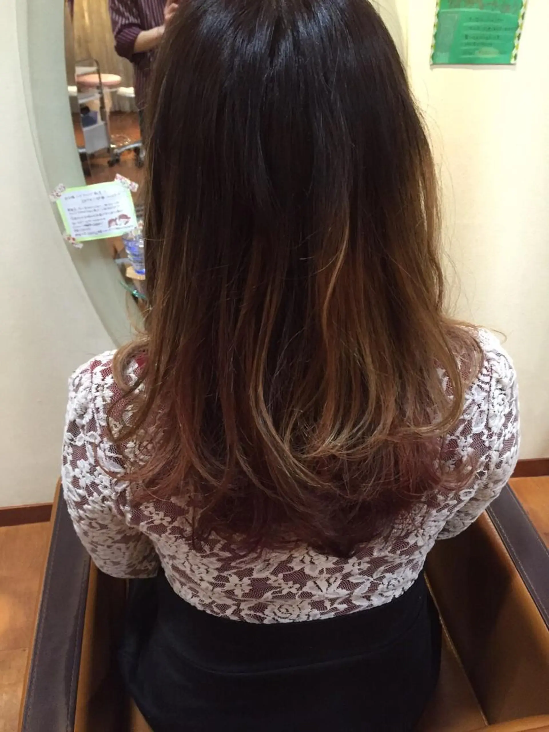 セミロング ロング カラー グラデーションカラー ハイライトカラー ハイライト ROOM所属・髪質改善・縮毛矯正/ 下村陽平のヘアスタイル