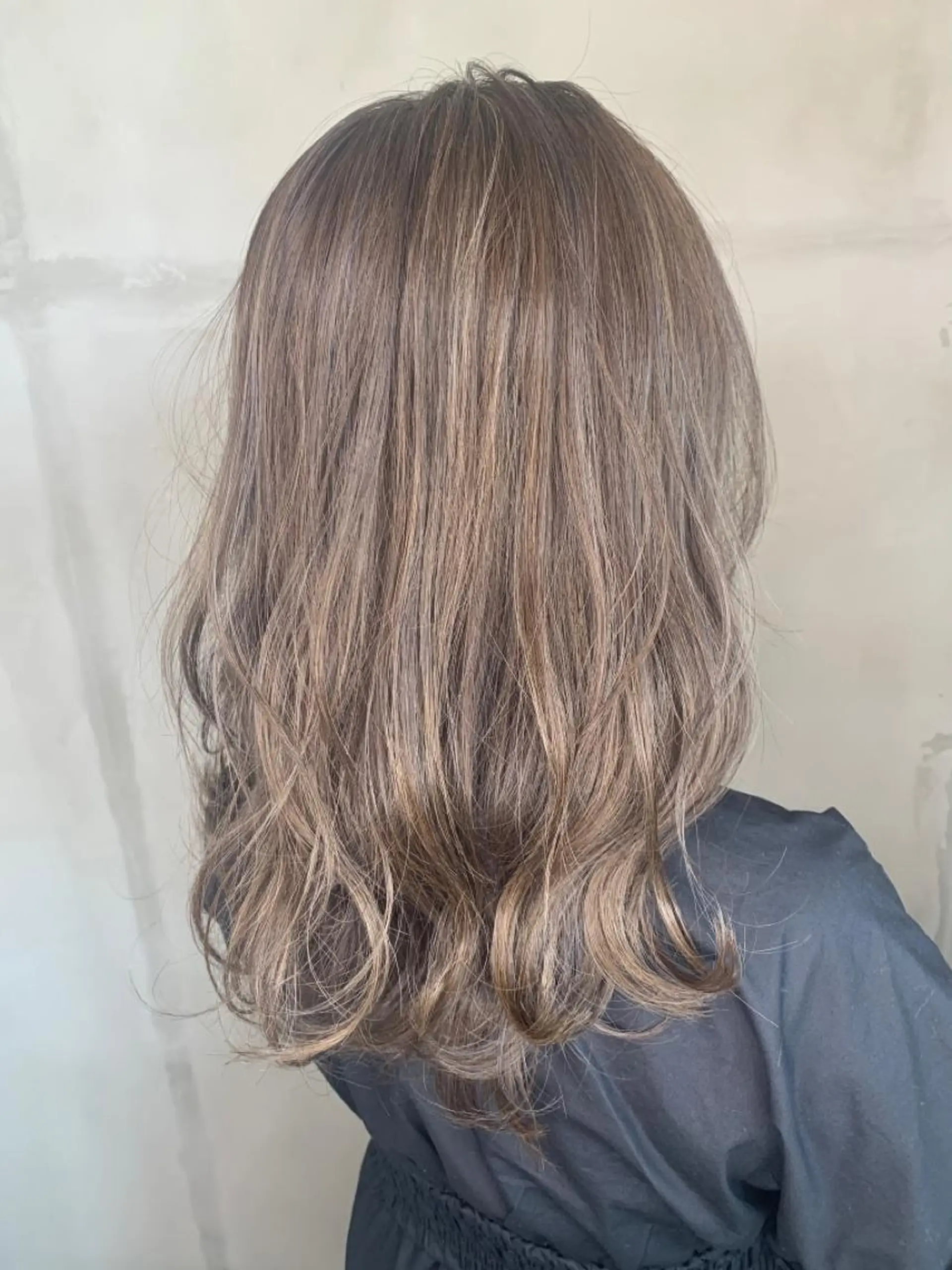 ミディアム カット ヘアカラー トリートメント 河野 圭三のヘアスタイル