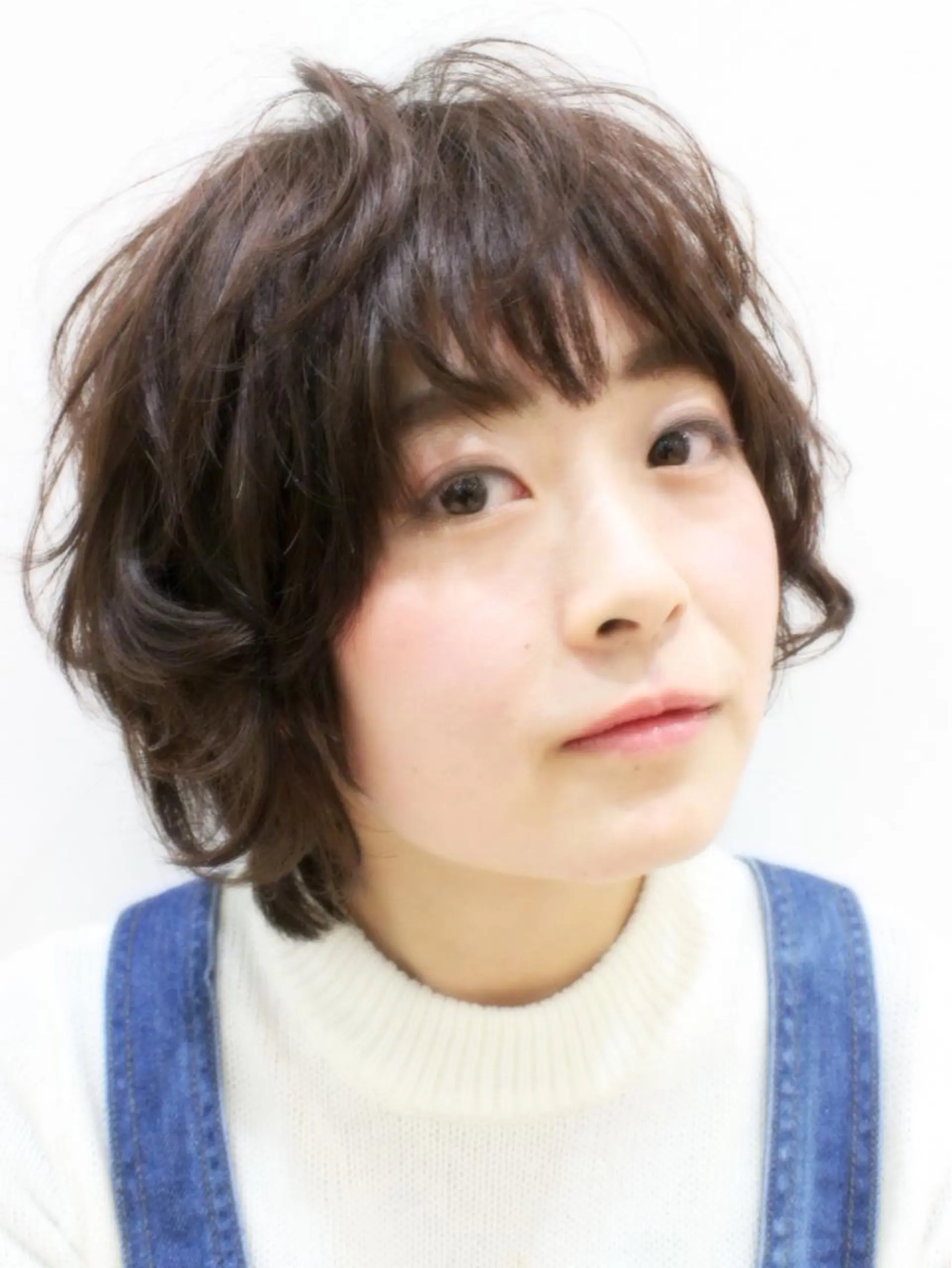 ショート 所渉/韓国レイヤー /ウルフカットのヘアスタイル