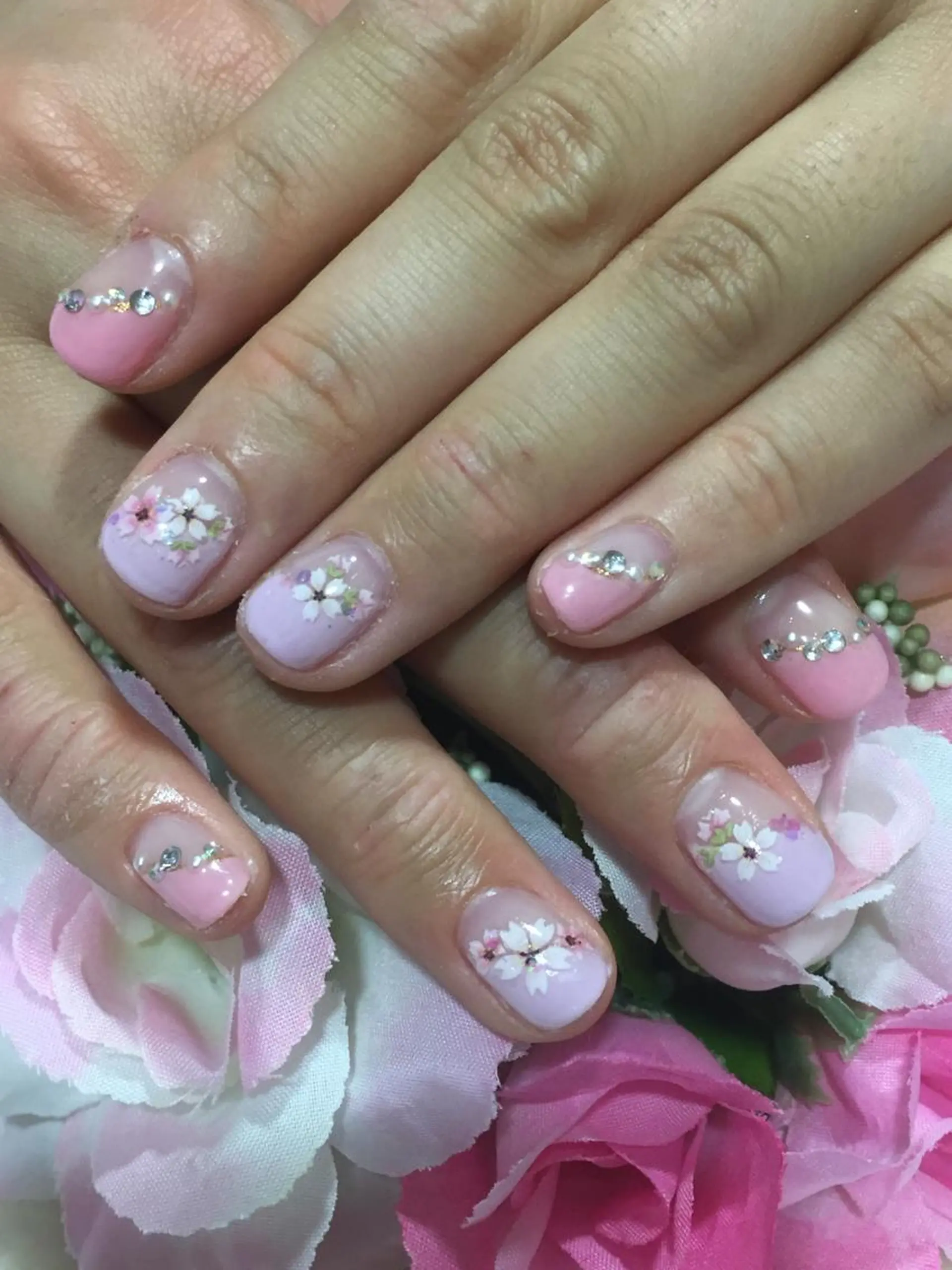 ネイル Sympa 𝓜iwako🐰ᩚのネイルデザイン