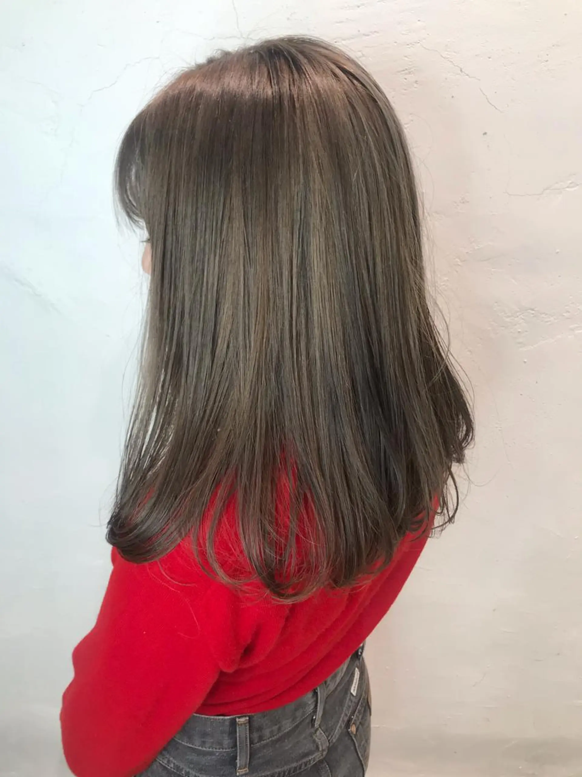 セミロング カラー 🇰🇷カルマパーマ kaito🇰🇷のヘアスタイル