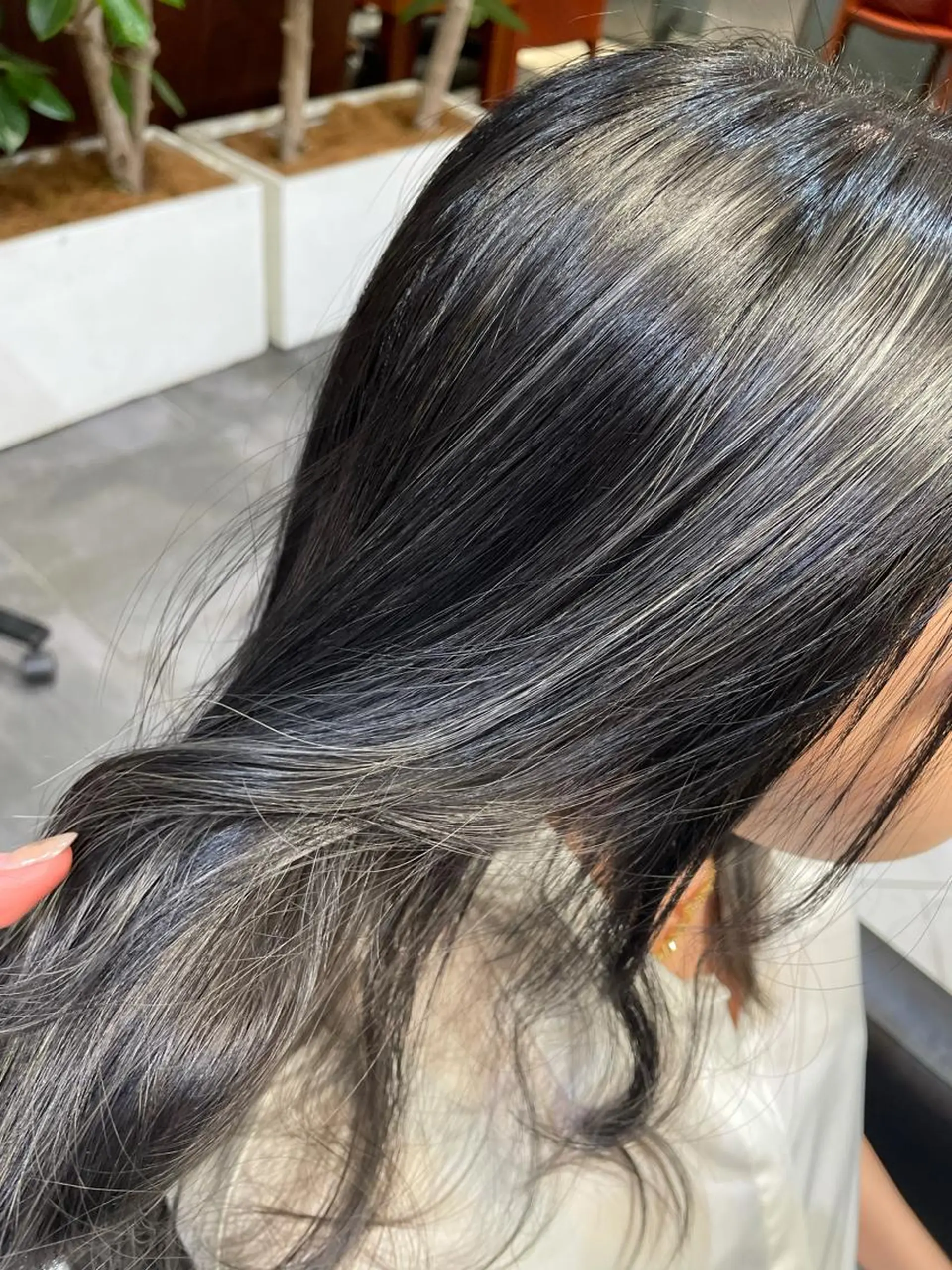 ロング カラー ハイライトカラー ハイライト MINX 渡邉由理のヘアスタイル