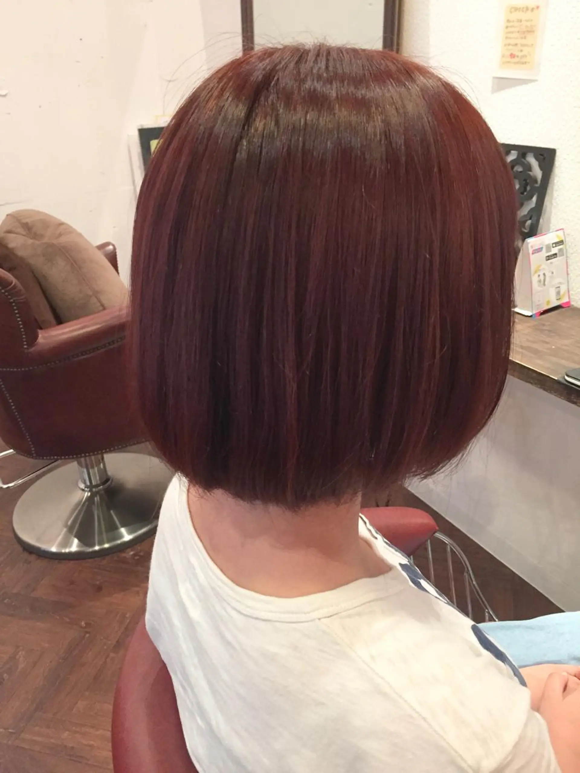 ショート カラー カシス レッドカラー ヘアカラー トリートメント いしだ みさきのヘアスタイル