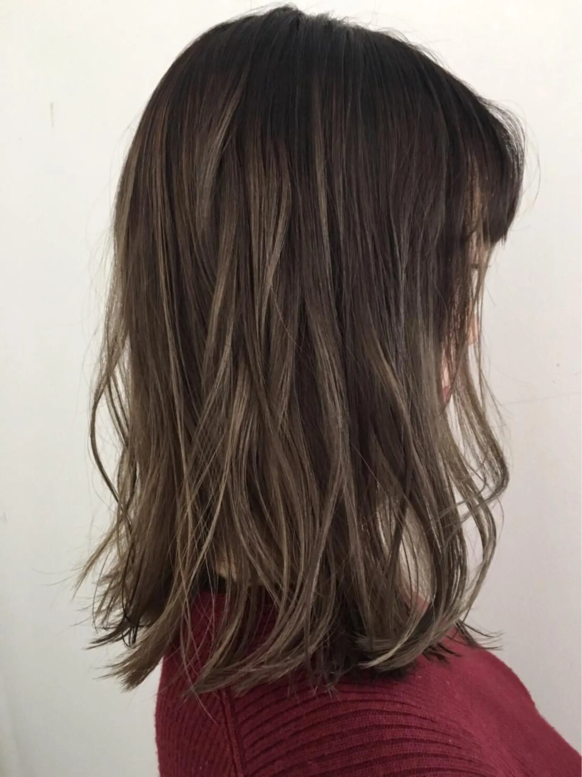 ミディアム カラー BEBE表参道所属・長谷川 香織のヘアスタイル