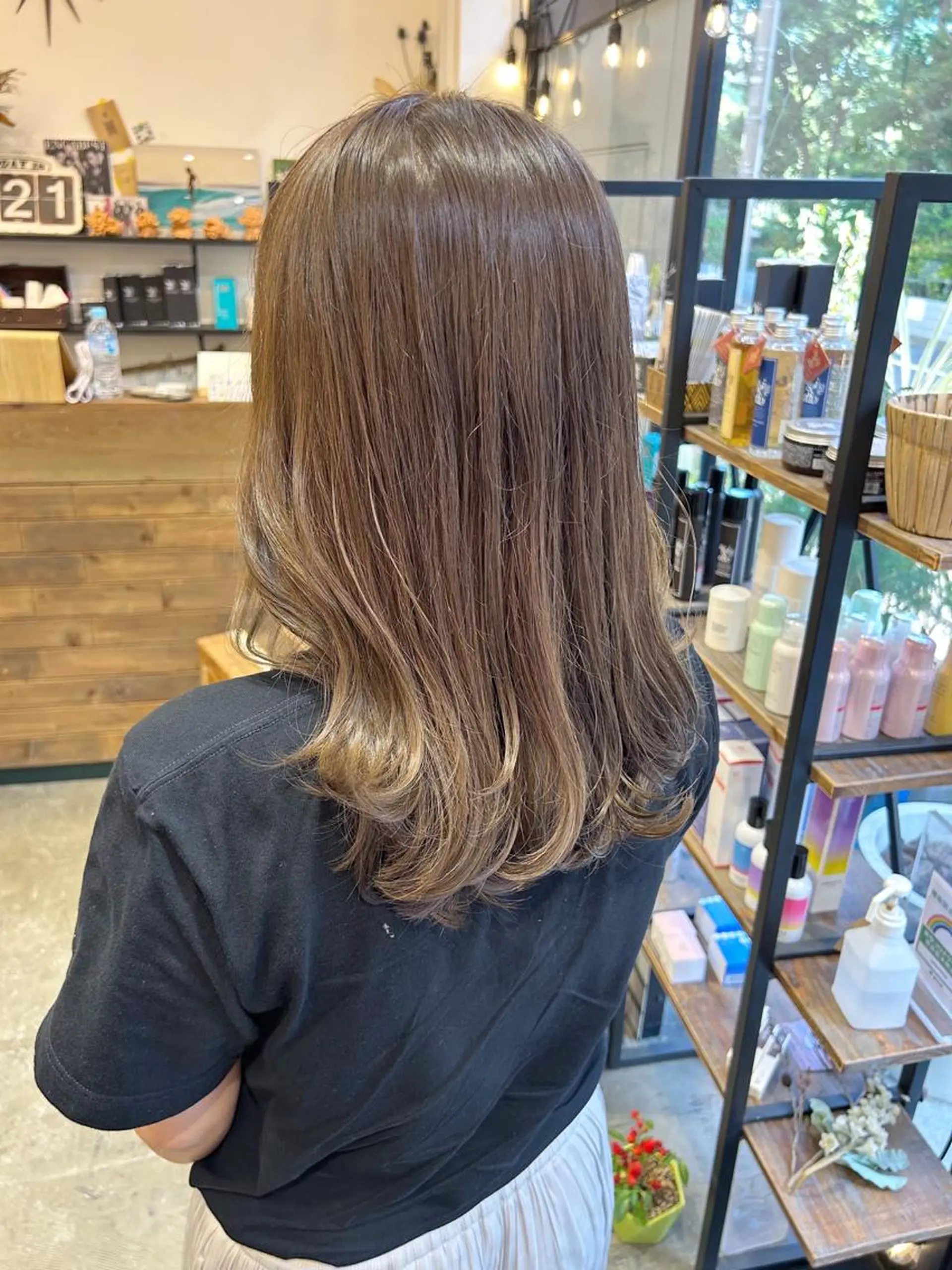 セミロング カット ヘアカラー volta∞knot【ボルタノット】所属・topstylist 満足度⭐️堀川星哉のヘアスタイル