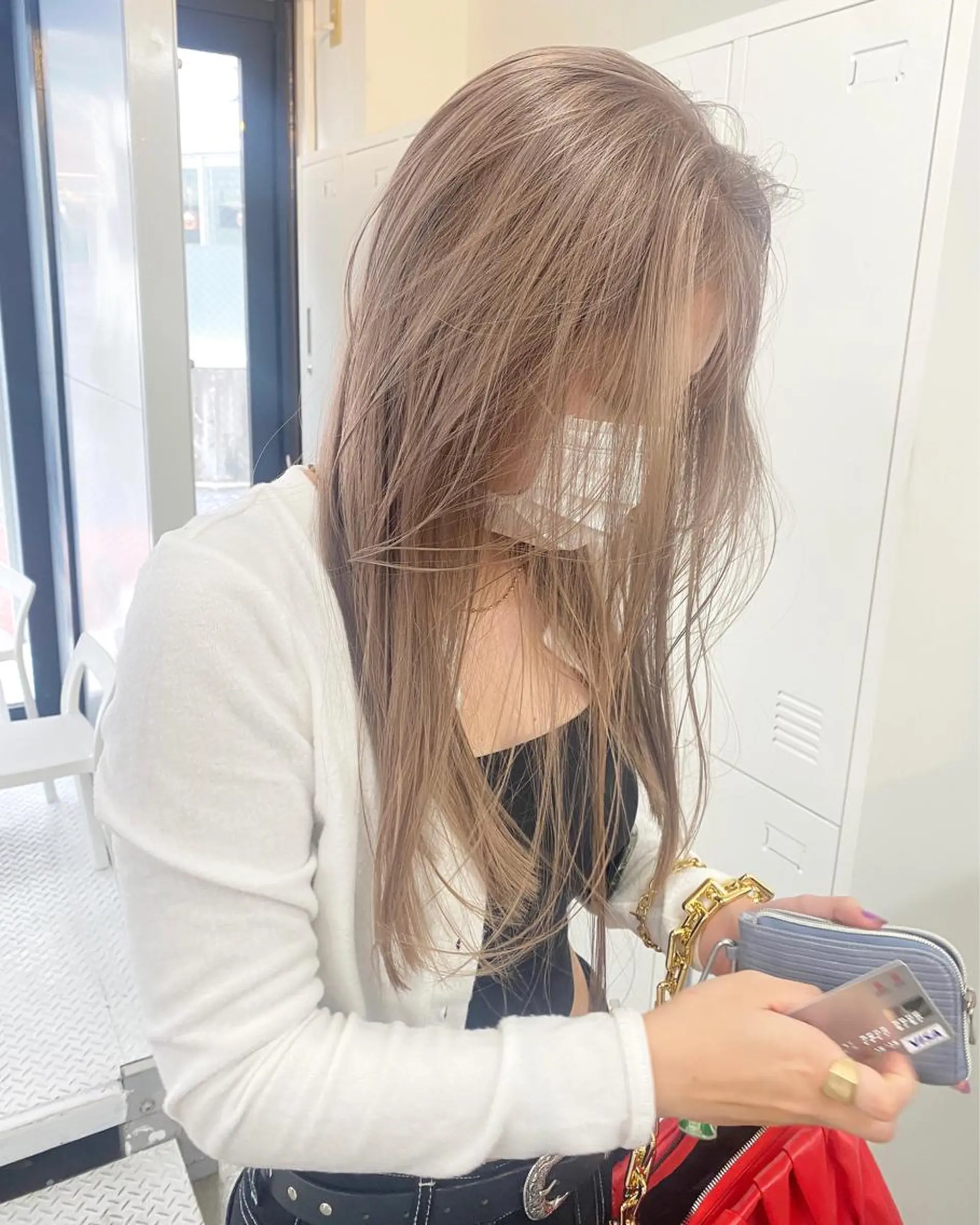 ロング カラー ヘアカラー トリートメント ヘアセット 似合わせハイトーン 🍯ayumi🍯のヘアスタイル