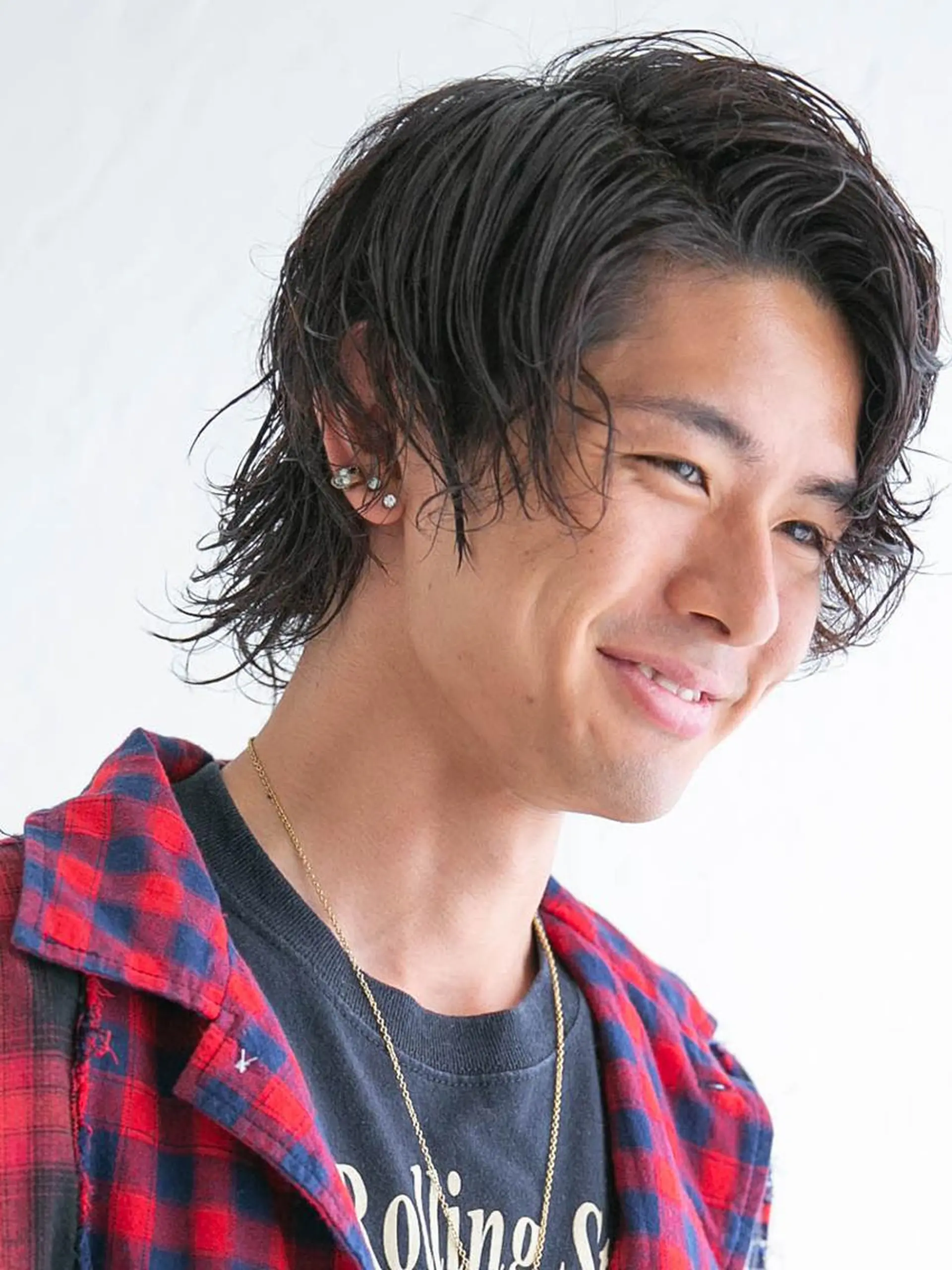 ミディアム パーマ メンズ 黒川 真実のヘアスタイル