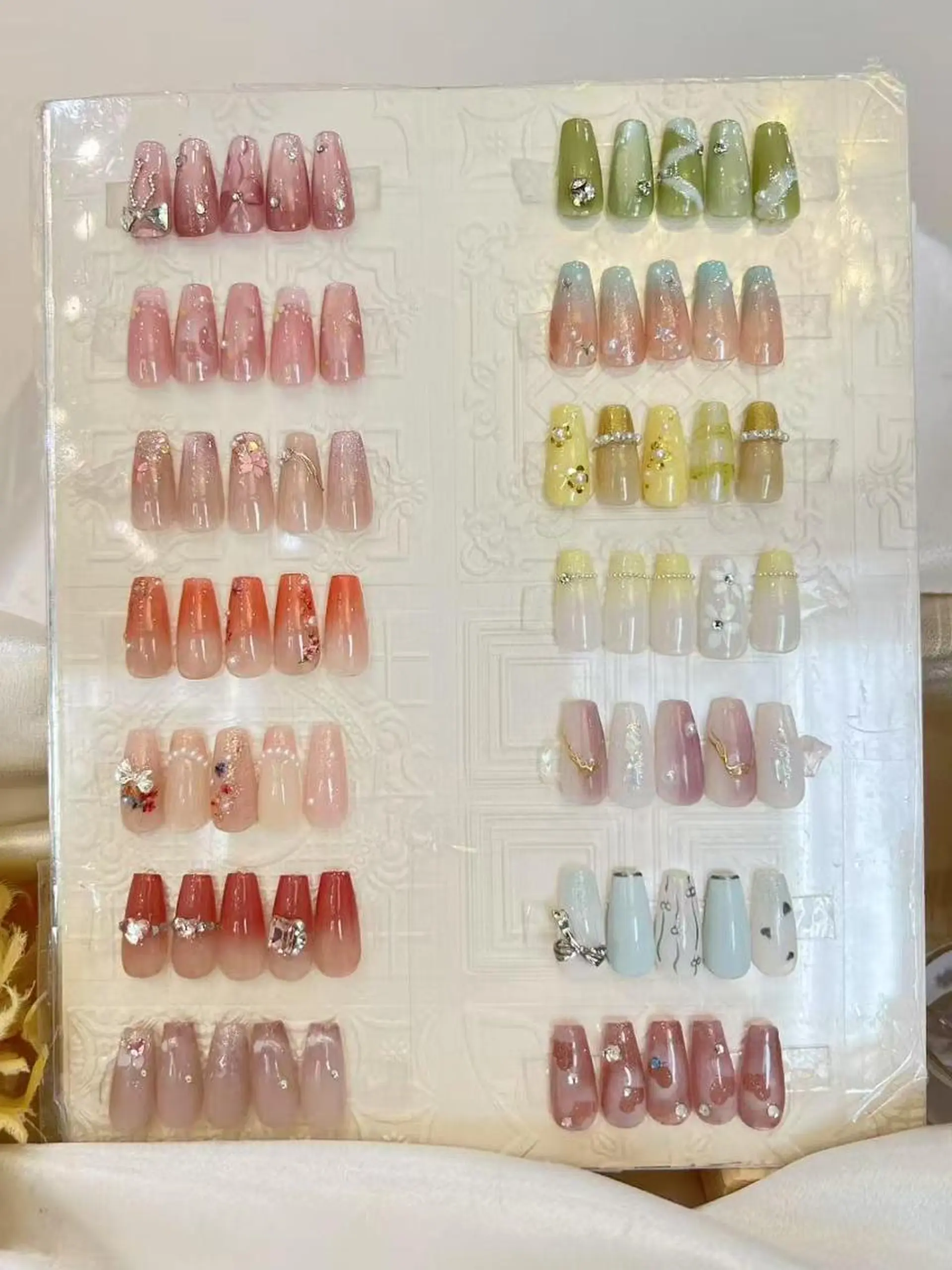 ネイル raffine .のネイルデザイン