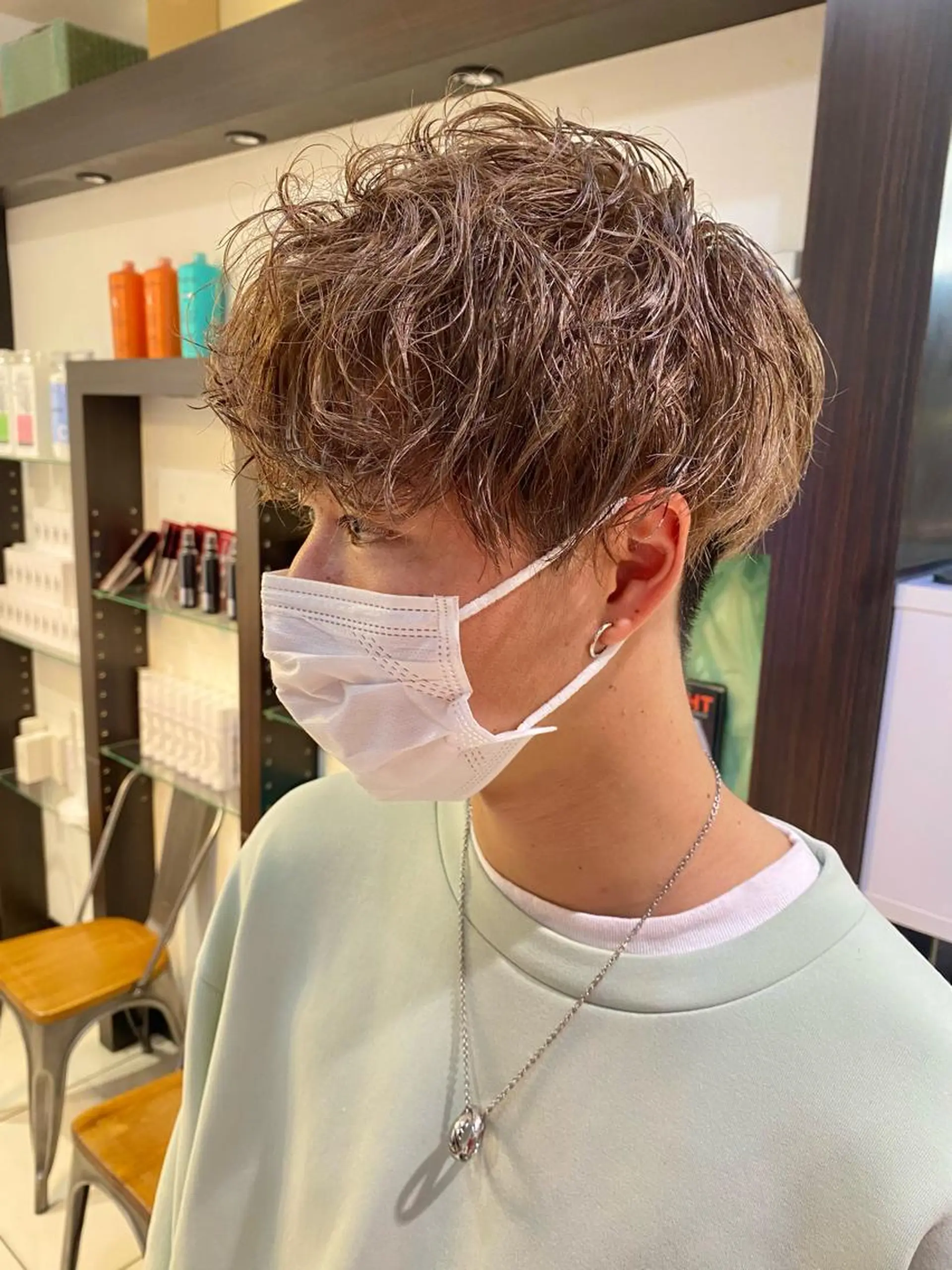 ショート カラー メンズ 酸スト/フェザー パーマ/三谷海斗のヘアスタイル