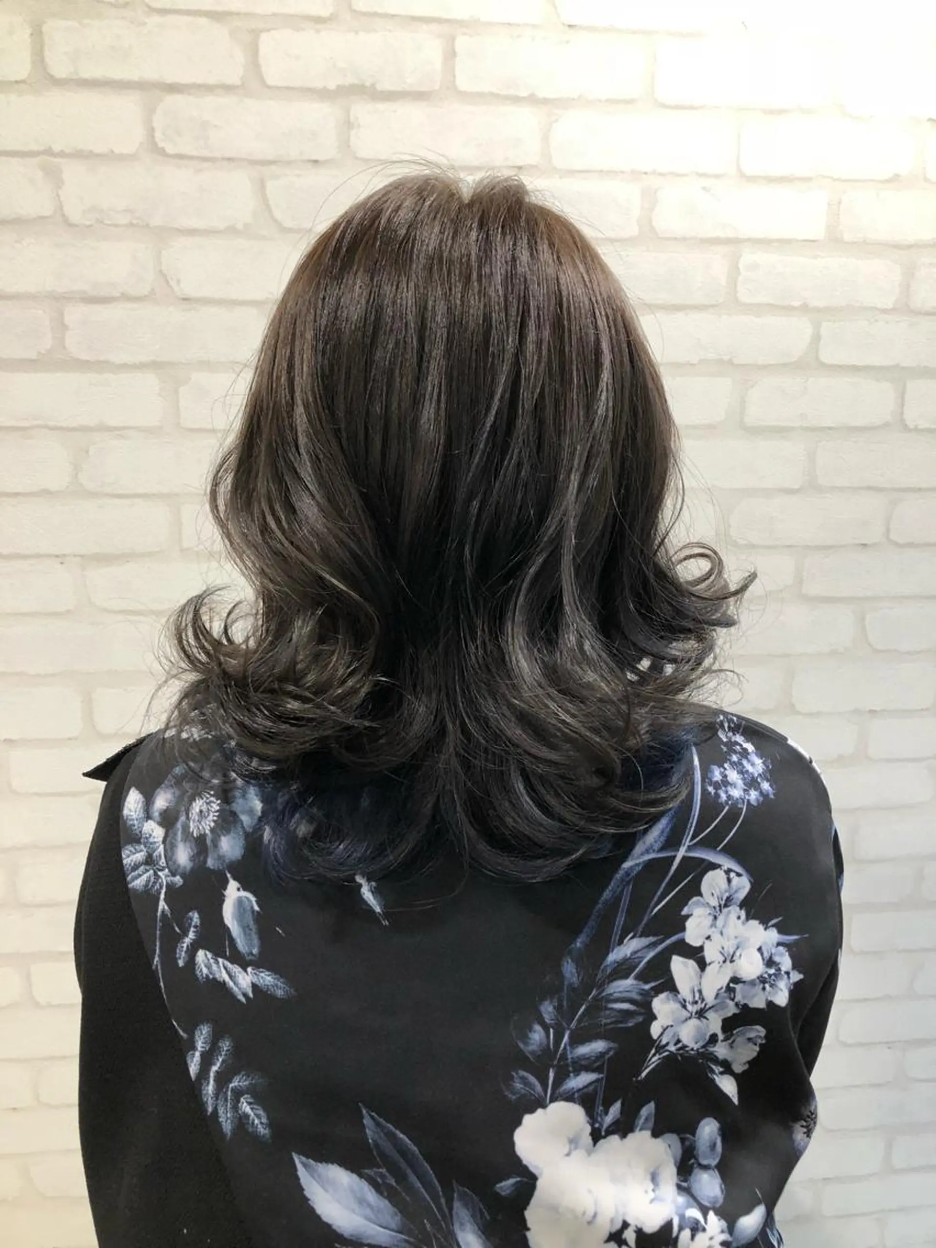 ミディアム カラー ブルーカラー ヘアカラー トリートメント miki 🦎のヘアスタイル