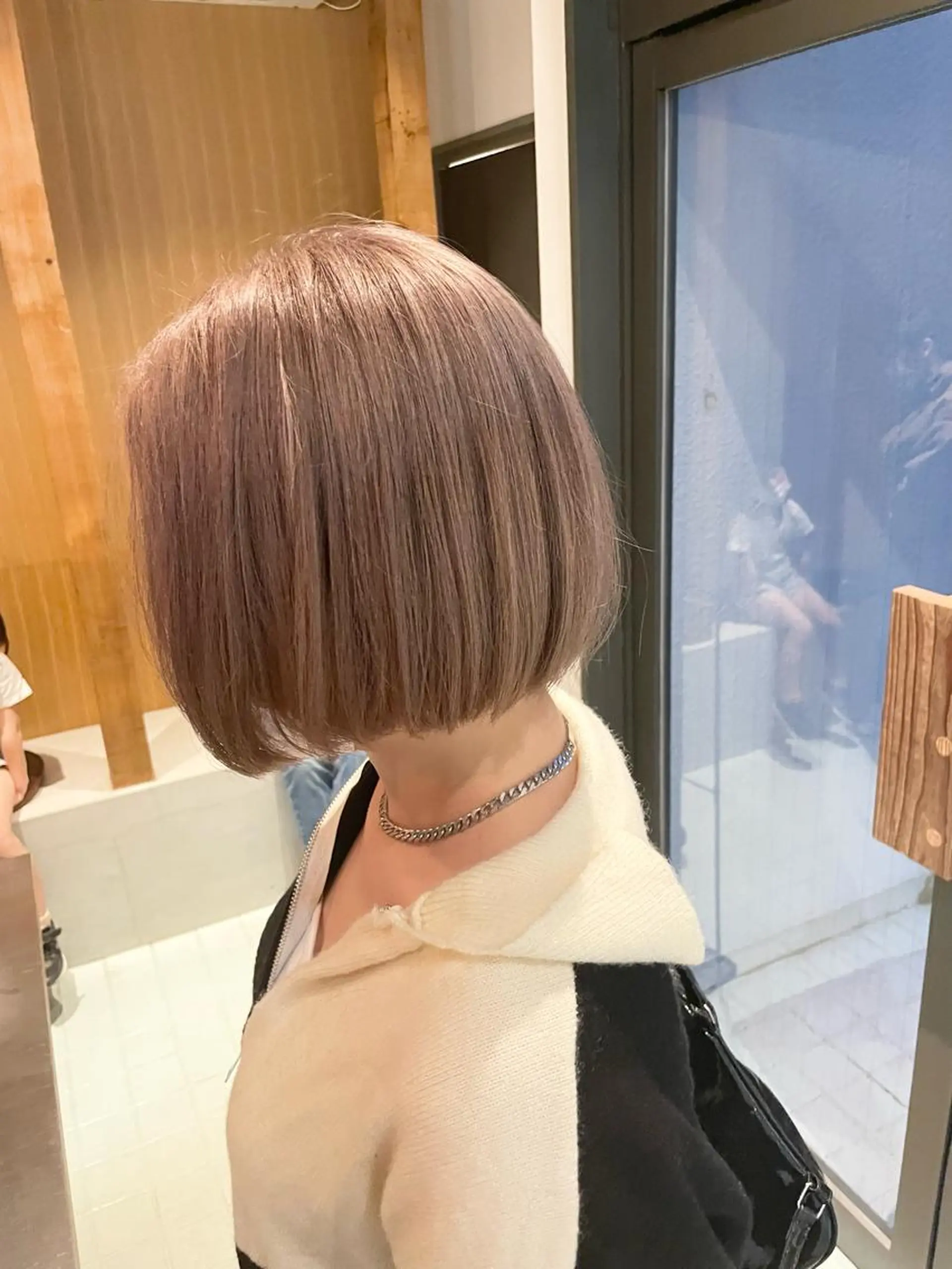 ショート カラー ベージュカラー ピンクカラー ピンクベージュ ボブ 五十嵐 雄毅のヘアスタイル