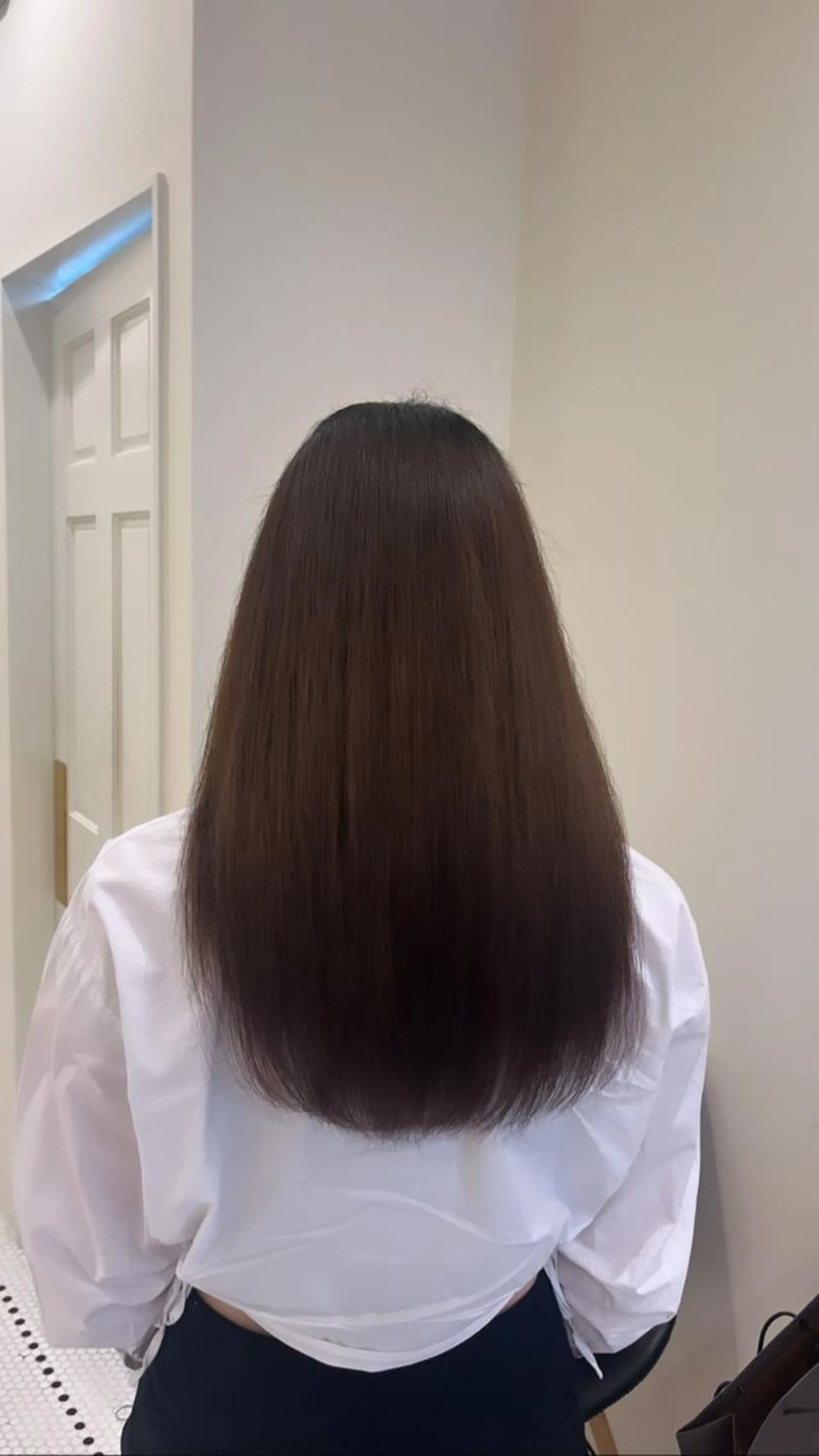 ロング トリートメント りく レイヤーカット ケアブリーチのヘアスタイル