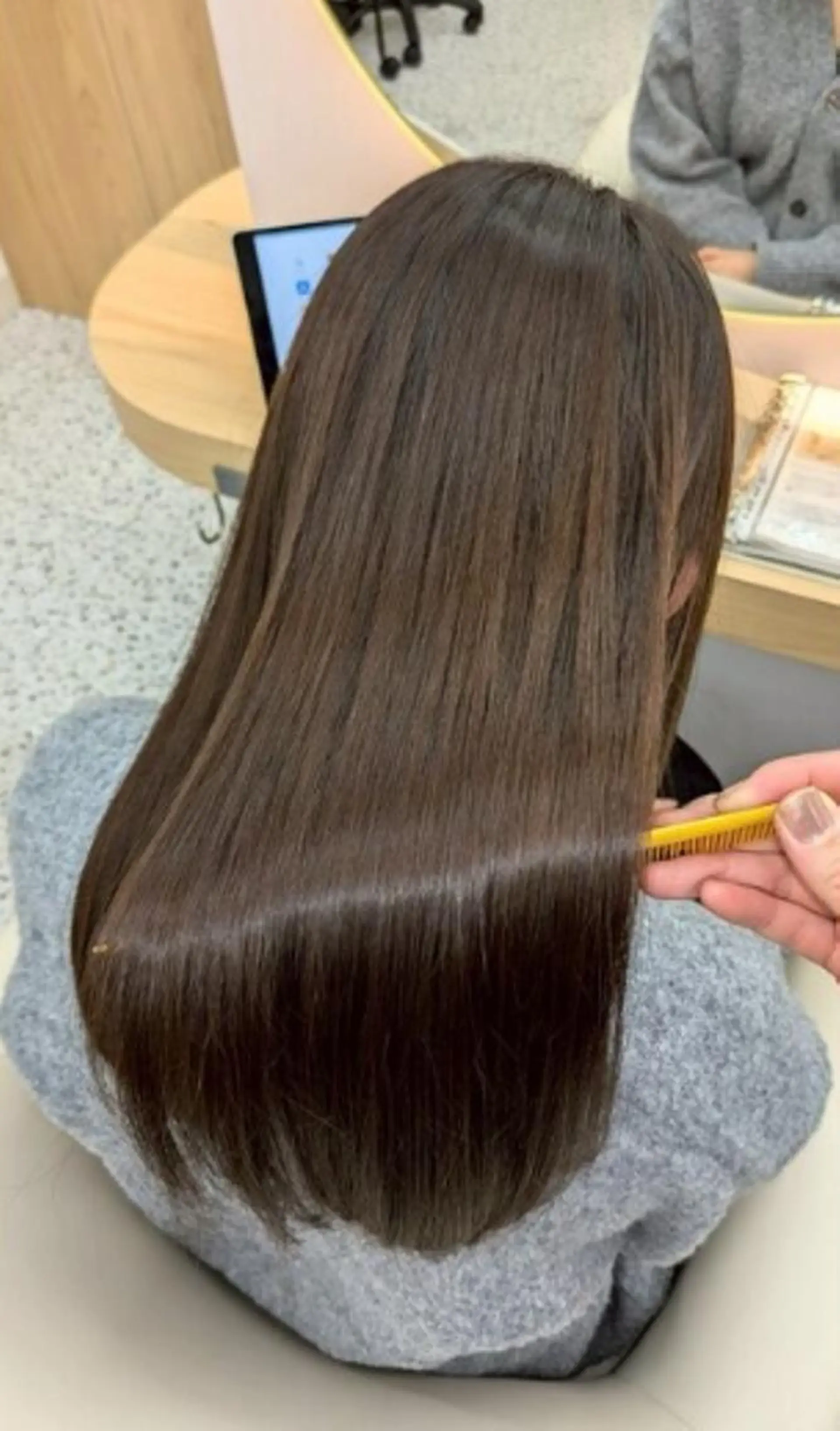 ロング カラー パーマ 縮毛矯正 カット ヘアカラー 縮毛矯正 縮毛矯正リピート90 %超/髪質改善/井口のヘアスタイル