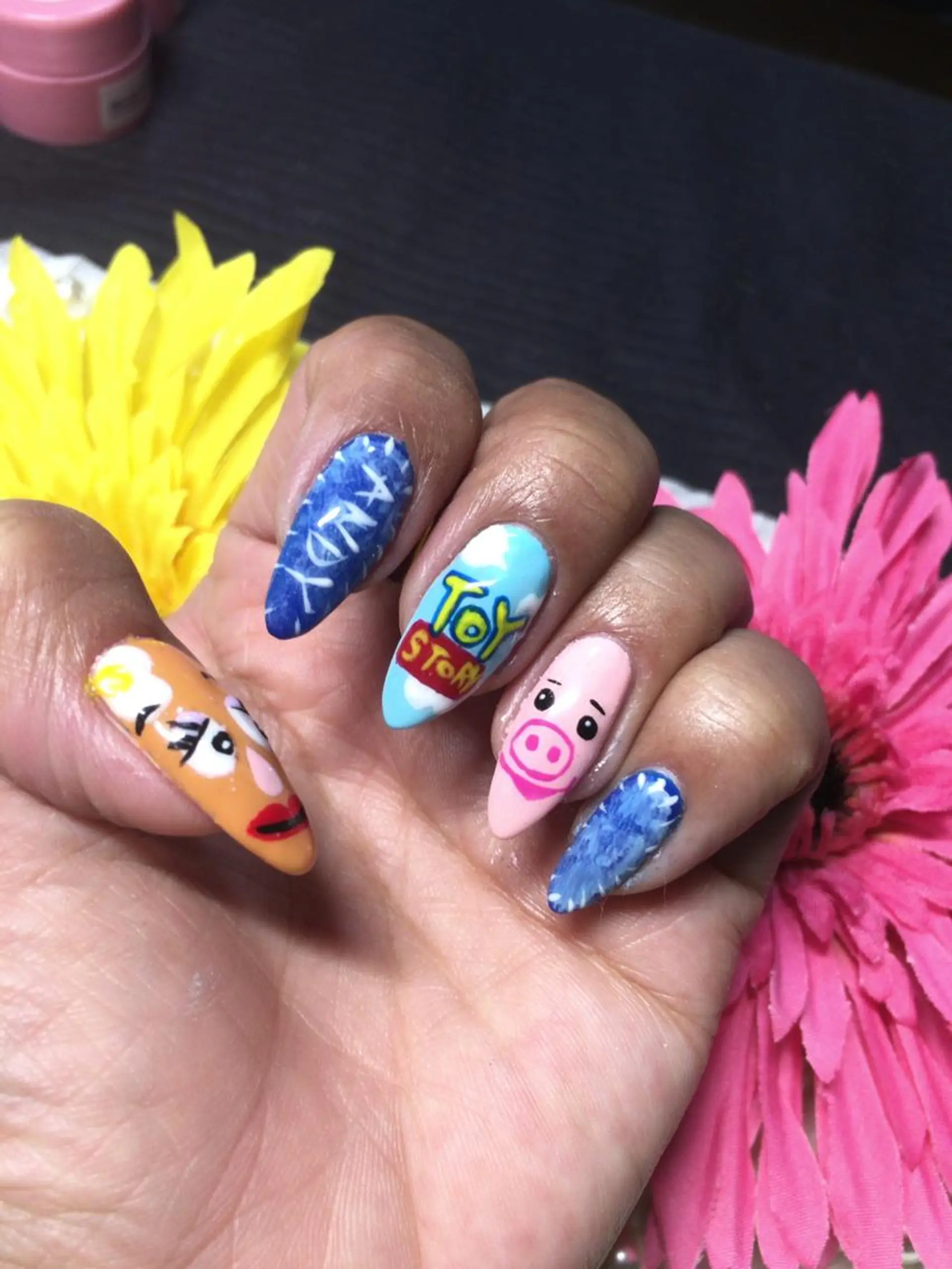 ネイル ハンドネイル フットネイル ハンドケア ネイルサロン HARRYS所属・ネイル･脱毛サロン HARRYSのエステ・リラクイメージ