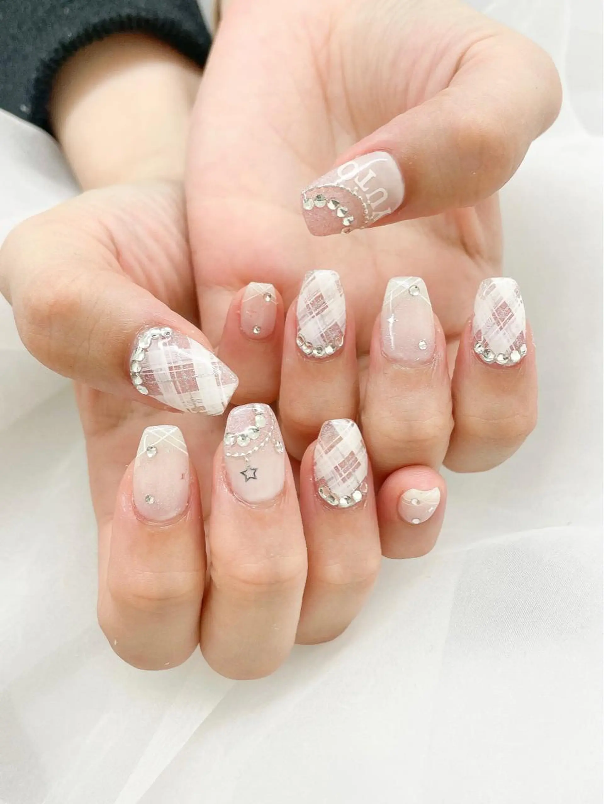 ネイル ハンドネイル 五十嵐 美智のネイルデザイン