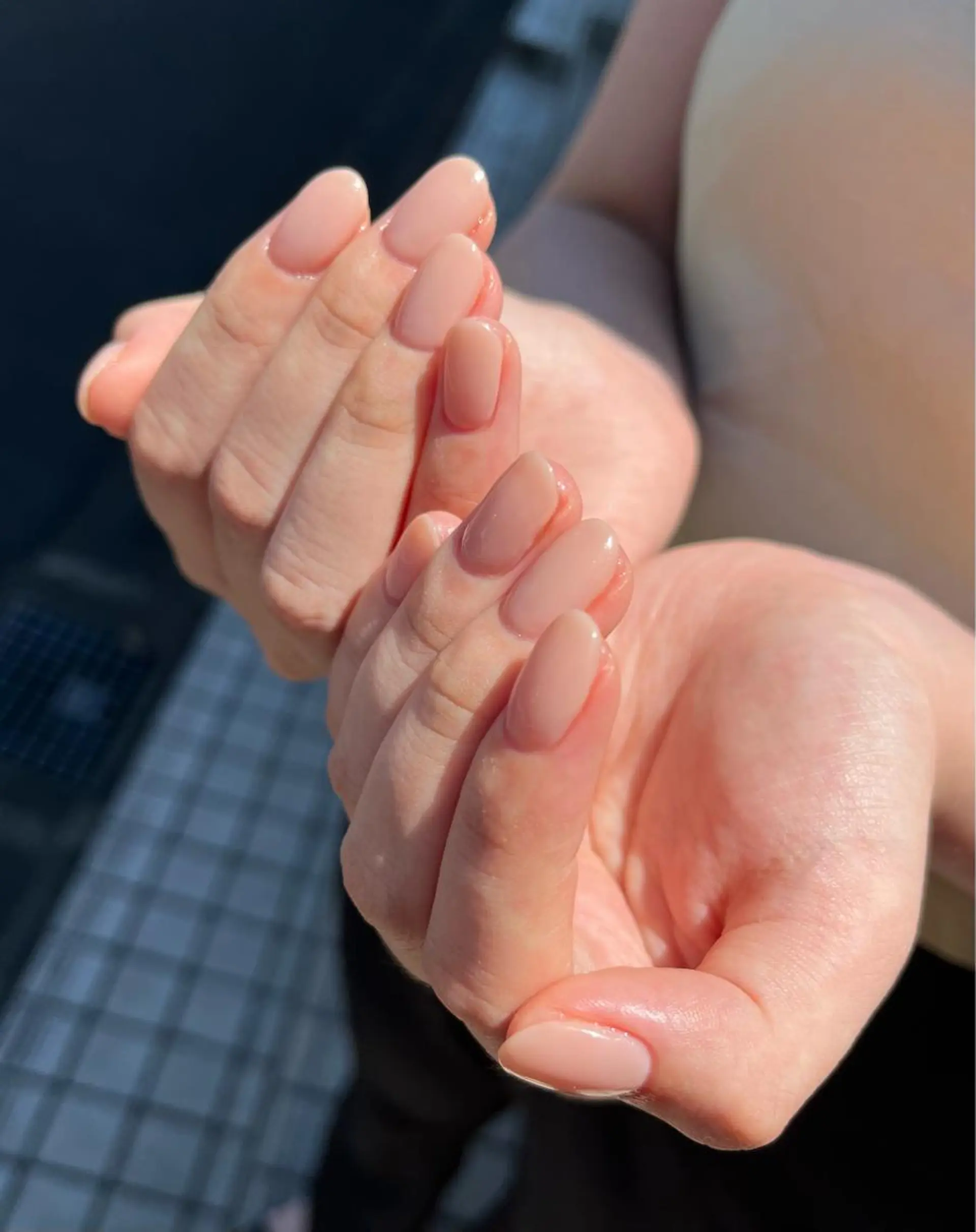 ネイル オフィスネイル ワンカラーネイル ハンドネイル para ☀︎ sol by BECK所属・Para Sol nail　Maoのネイルデザイン