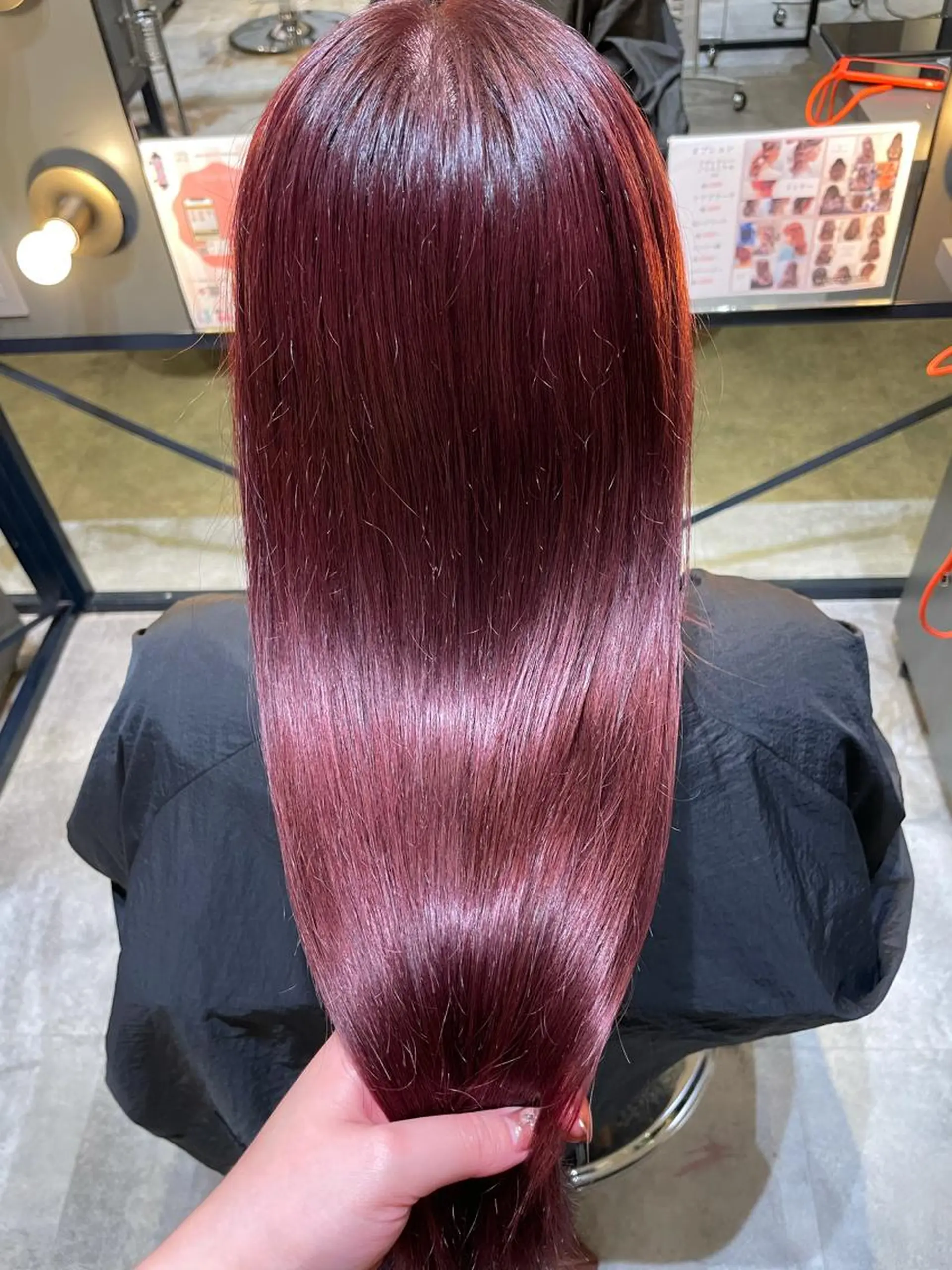 ロング 横山 菜摘のヘアスタイル