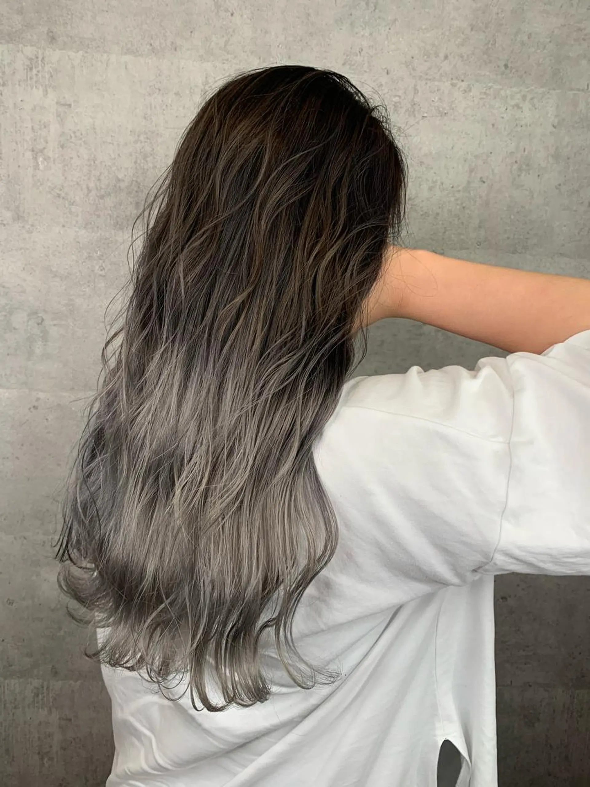 ロング カラー 透明感カラー ダブルカラー 外国人風カラー 🌿海山龍馬🌿前髪 /顔まわり/レイヤーのヘアスタイル