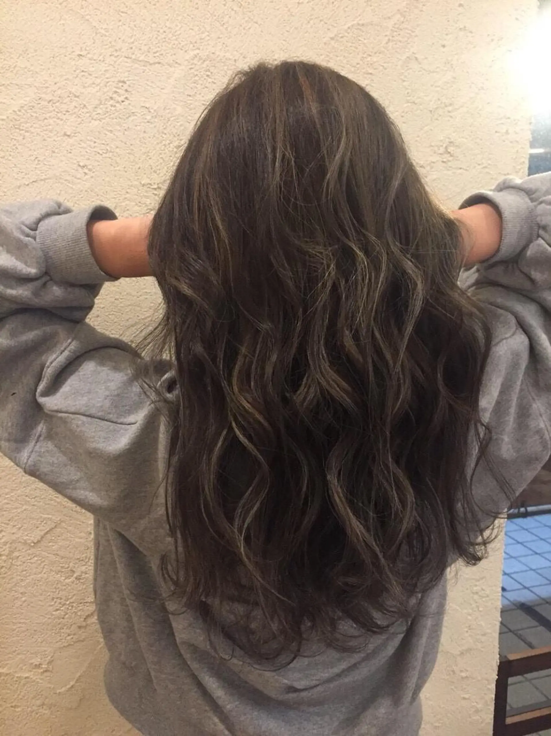 カラー シールエクステ/ ハイトーンカラーのヘアスタイル