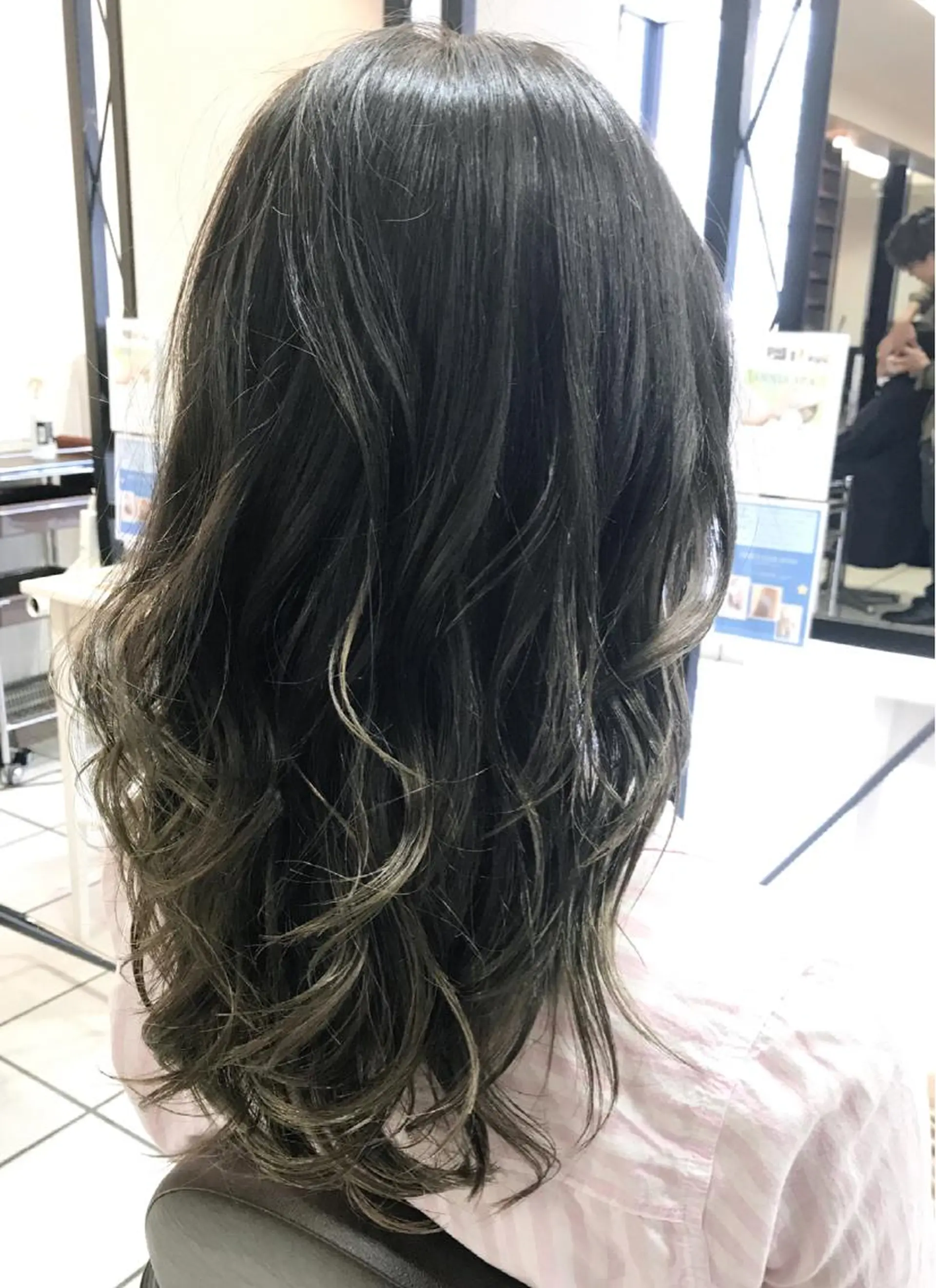 ミディアム シールエクステ⭐️ オオミタクヤのヘアスタイル