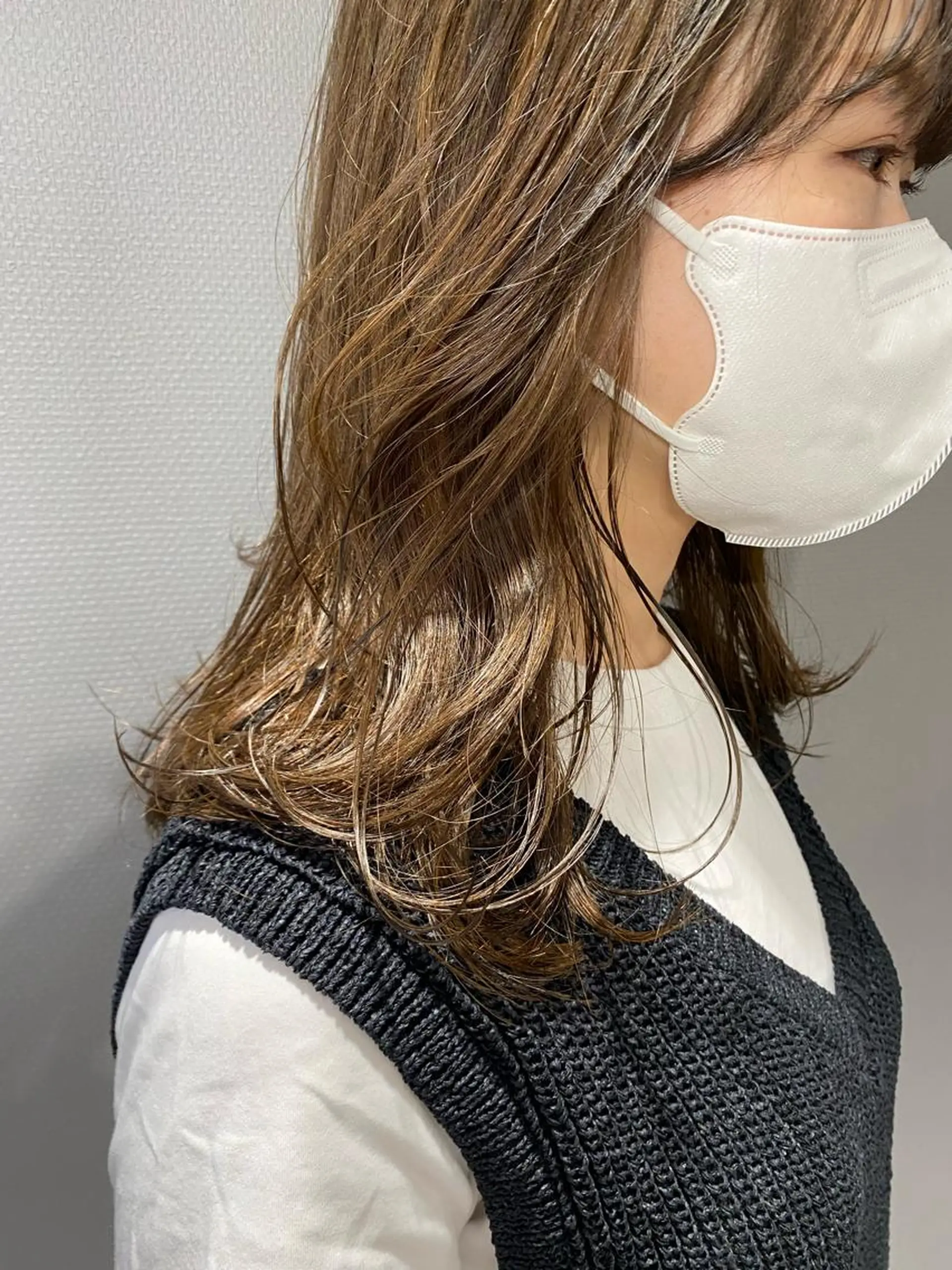 ミディアム カラー ベージュカラー オリーブベージュ HINANO🌷 髪質改善サロンの眉毛・アイブロウイメージ