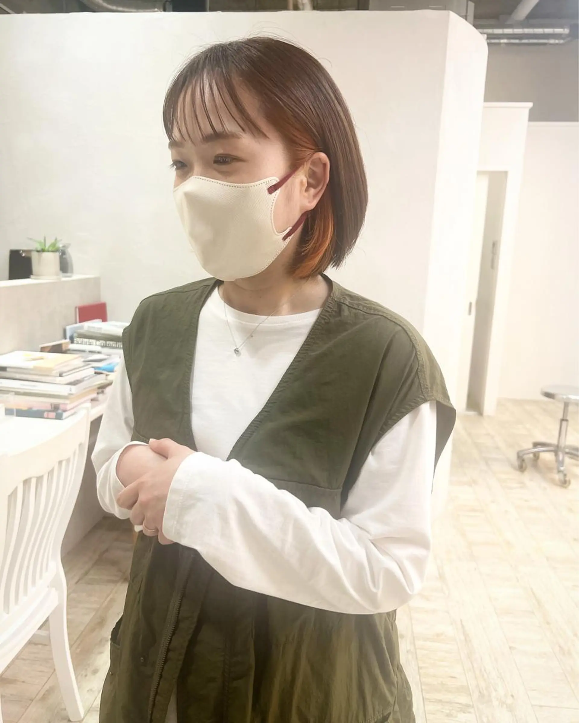 ショート カラー イヤリングカラー オレンジ テトネ タカシのヘアスタイル