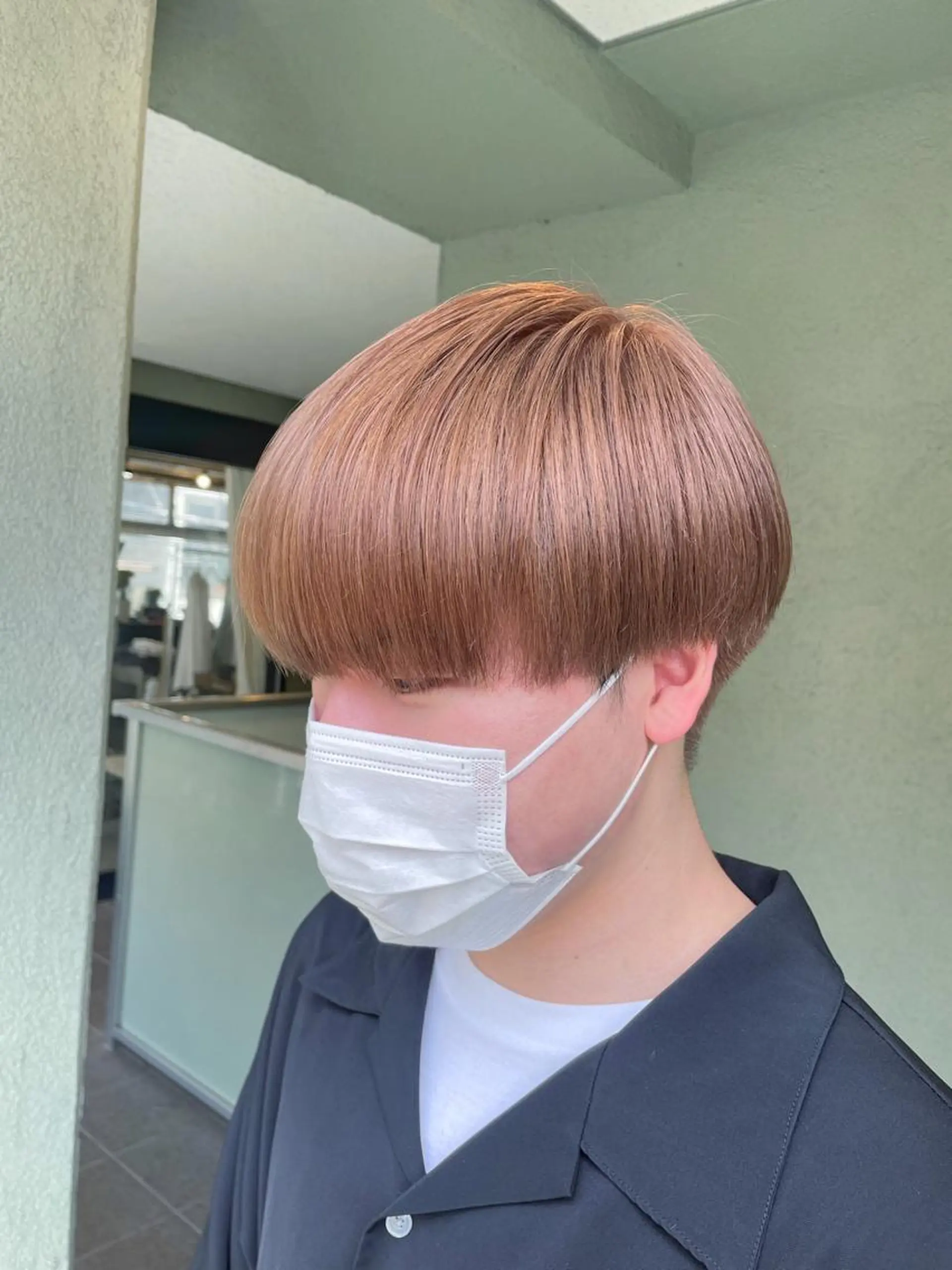 ショート カラー メンズ マッシュ ベージュカラー ミルクティーベージュ マッシュヘア カット ヘアカラー HIROKI ” stylistのヘアスタイル