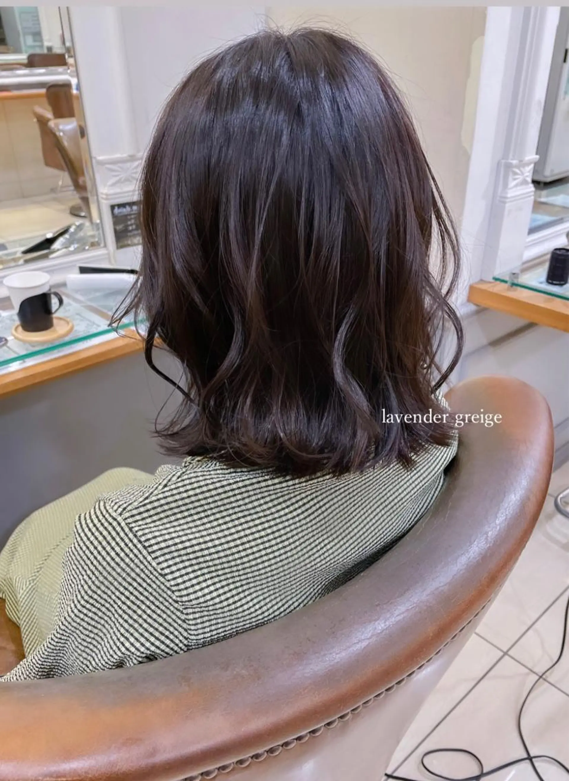 ミディアム カラー グレージュ ラベンダーカラー ラベンダーグレージュ ラベンダーグレー ボブ ブリーチ/miinaのヘアスタイル