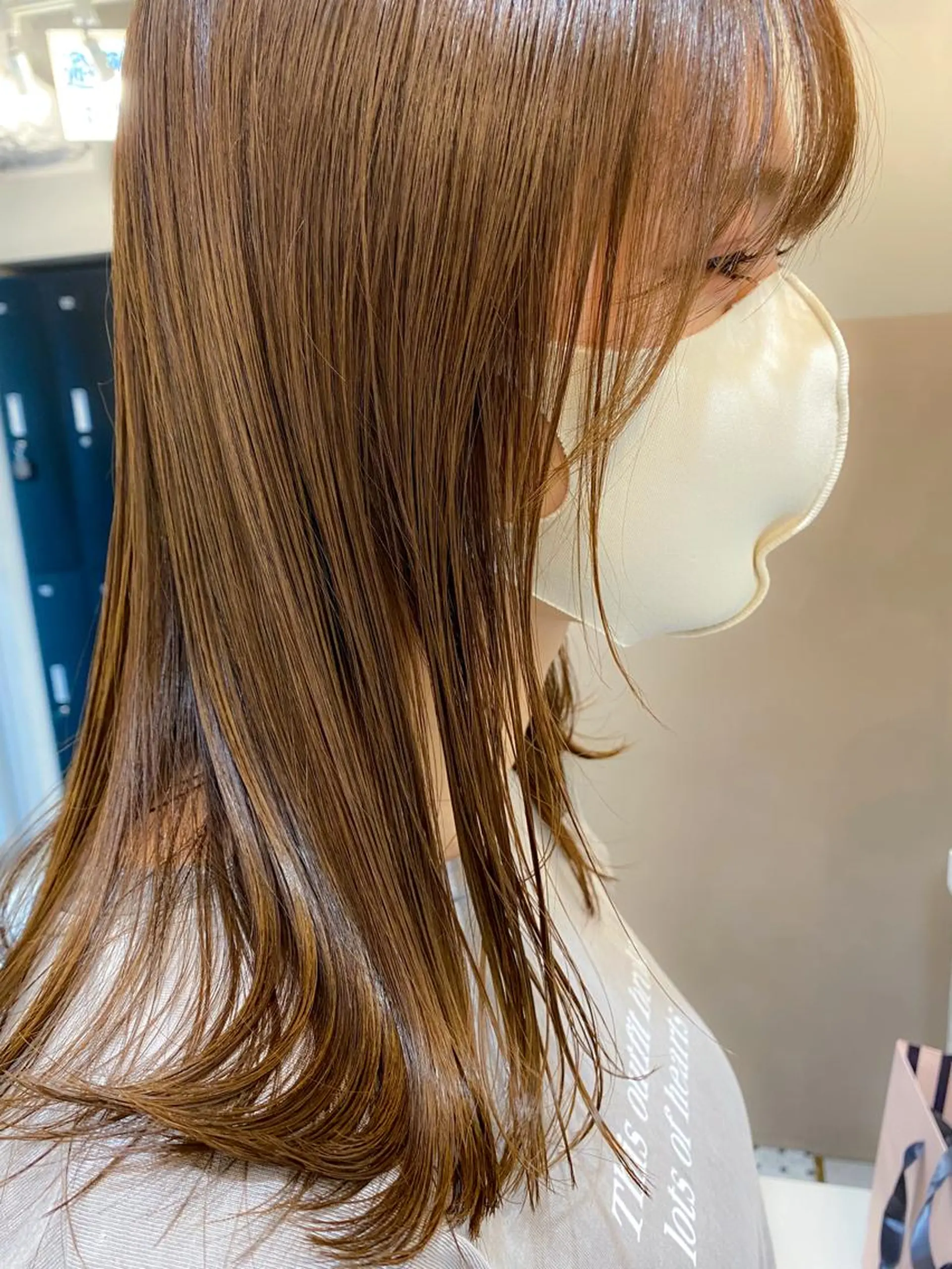 セミロング カラー ベージュカラー louwe 武藤幸世のヘアスタイル