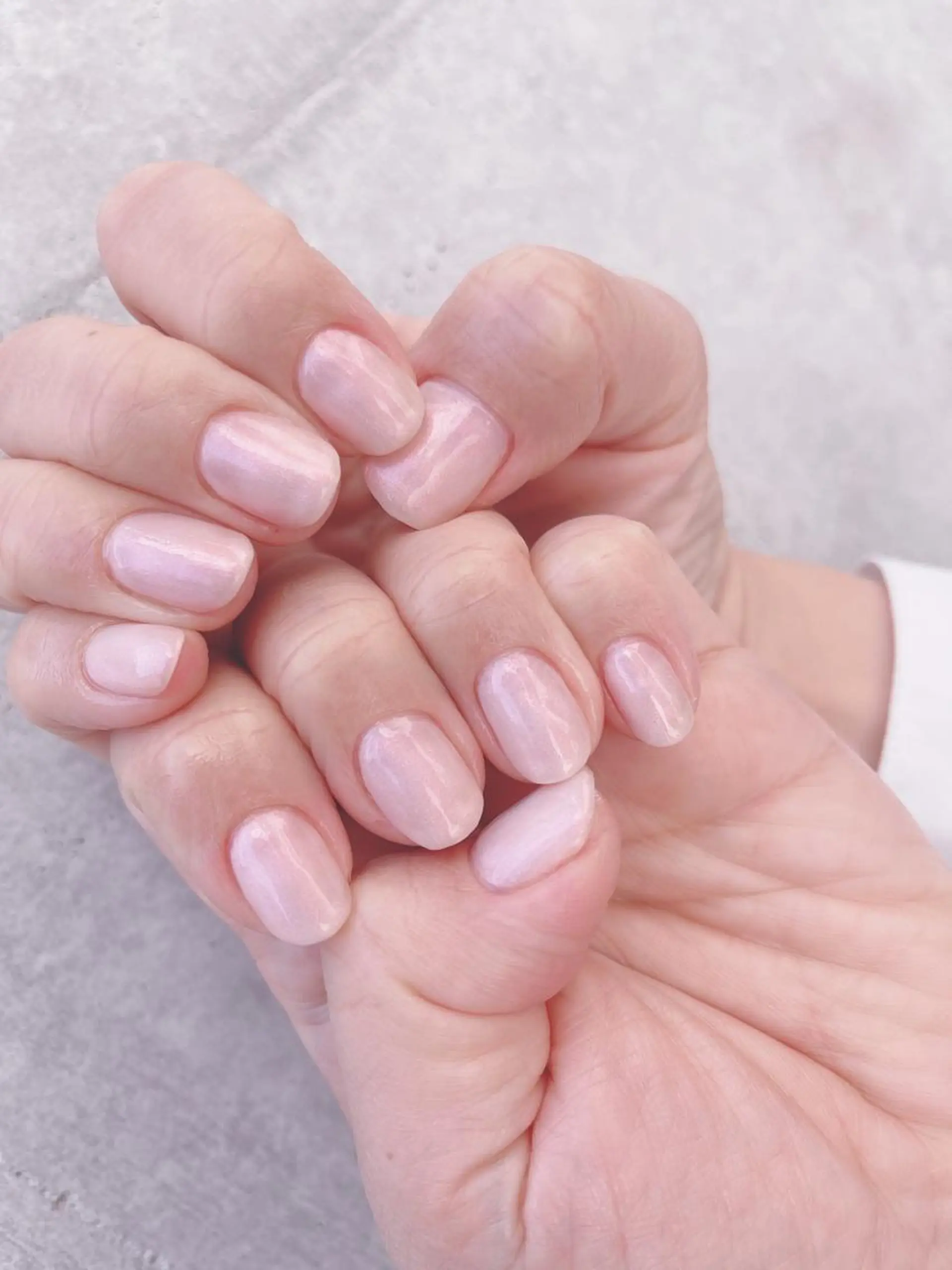 ネイル 桜ネイル キラキラネイル ワンカラーネイル オブヘアー所属・安藤 沙妃のヘアスタイル